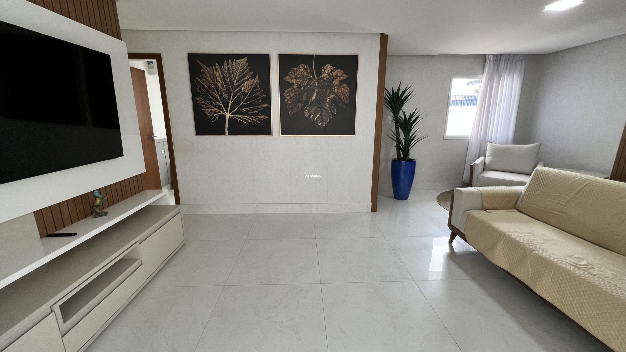Cobertura de 4 Quartos à Venda na Praia do Morro - Guarapari - Espírito Santo - Brasil - 2