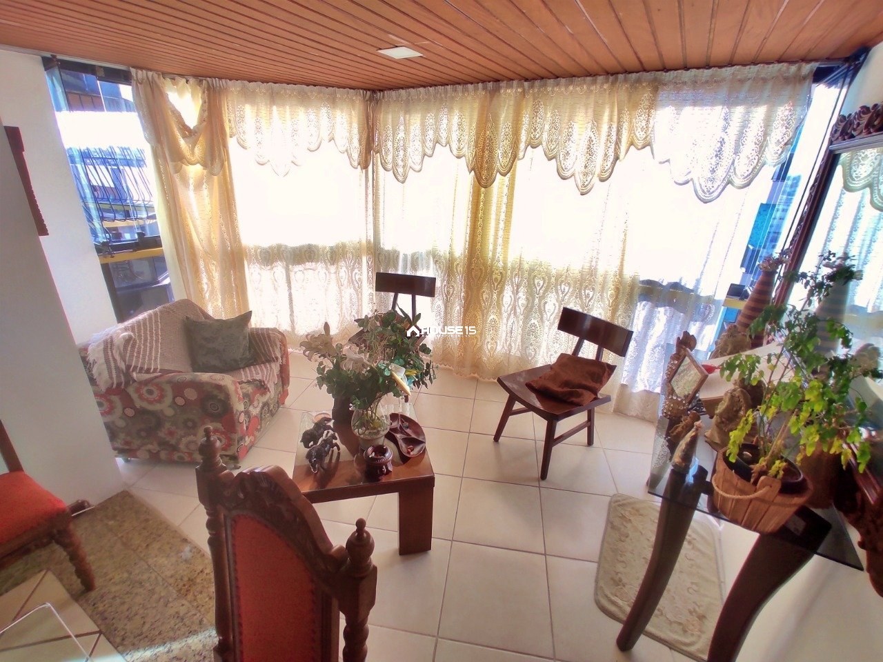 Cobertura de 5 Quartos à Venda na Praia do Morro - Guarapari - Espírito Santo - Brasil - 2