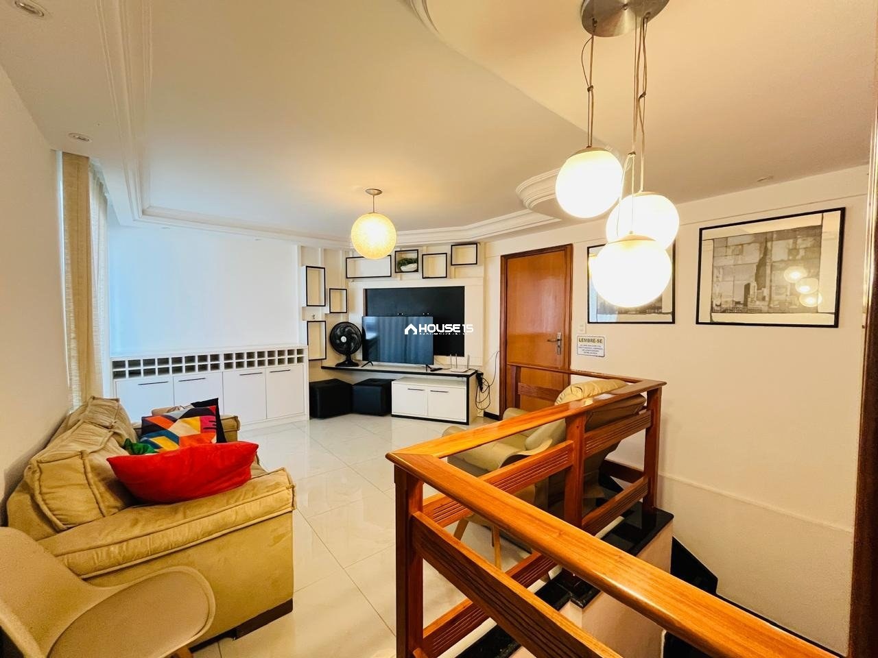 Cobertura de 5 Quartos à Venda na Praia do Morro - Guarapari - Espírito Santo - Brasil - 3
