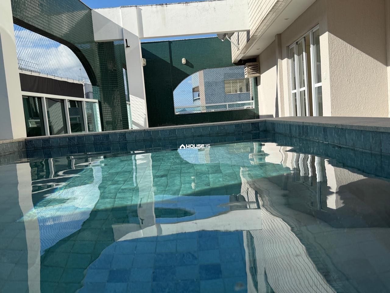 Cobertura de 5 Quartos à Venda no Centro - Guarapari - Espírito Santo - Brasil - 4