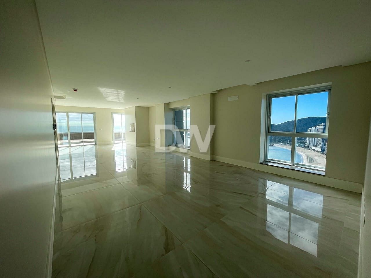 Penthouse Duplex Face à la Mer 5 Suites à Vendre à Balneário Camboriú - Santa Catarina - Brésil - 4