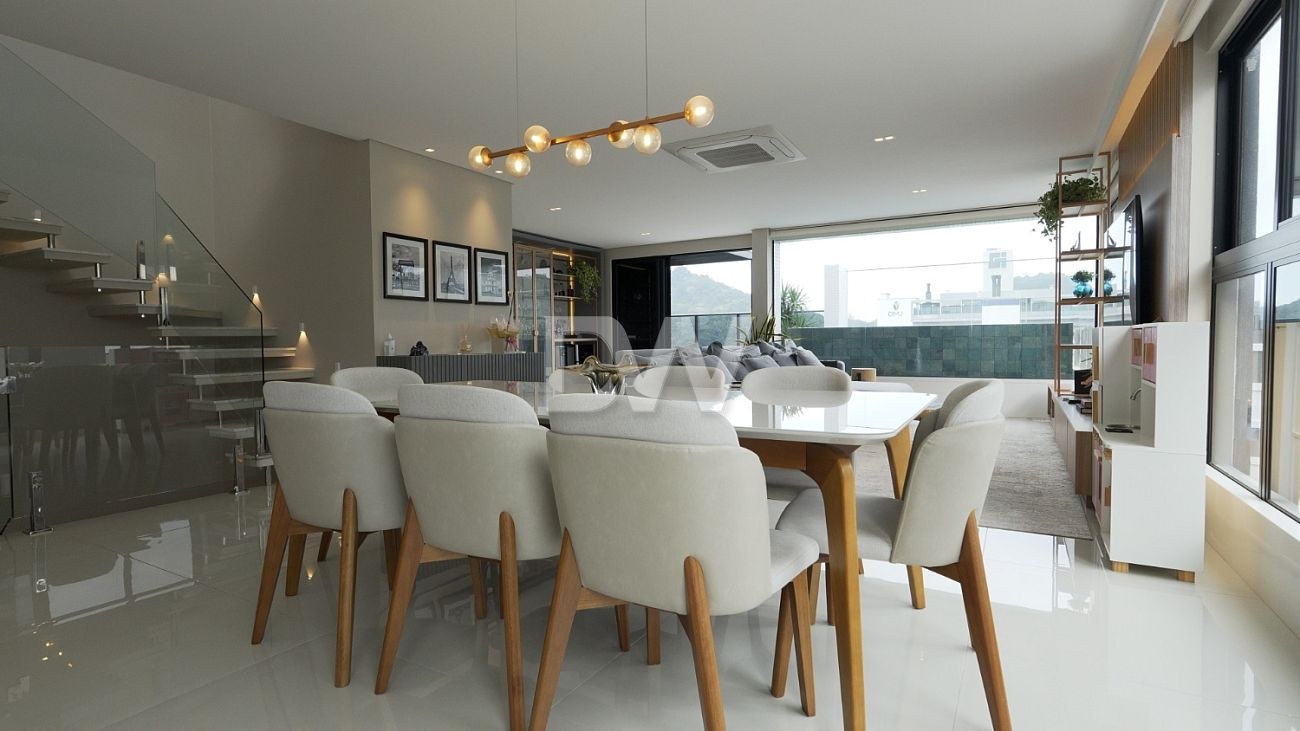 Ático Tríplex Frente al Mar de 4 Suites en Venta en Itajaí - Santa Catarina - Brasil - 1
