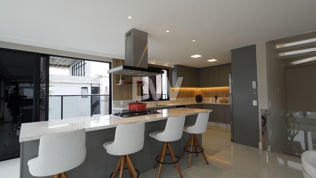 Ático Tríplex Frente al Mar de 4 Suites en Venta en Itajaí - Santa Catarina - Brasil - 2