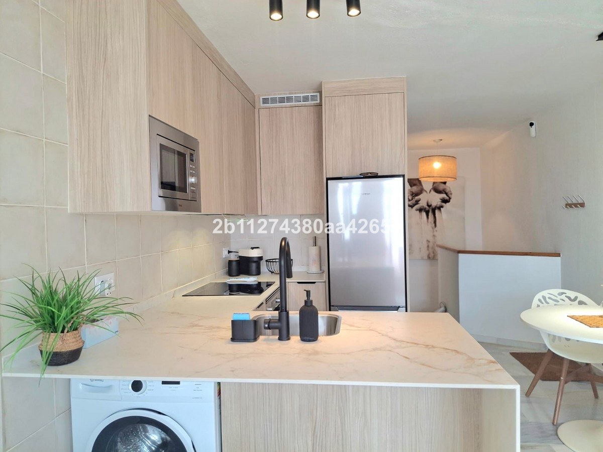 Duplex com 1 Quarto à Venda em Estepona - Costa del Sol - 3