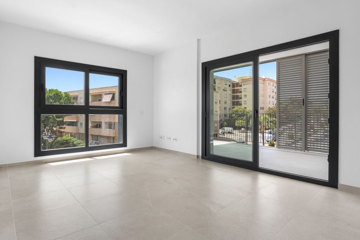 Dúplex de 5 Dormitorios en Venta en Benalmádena, Costa del Sol - 6