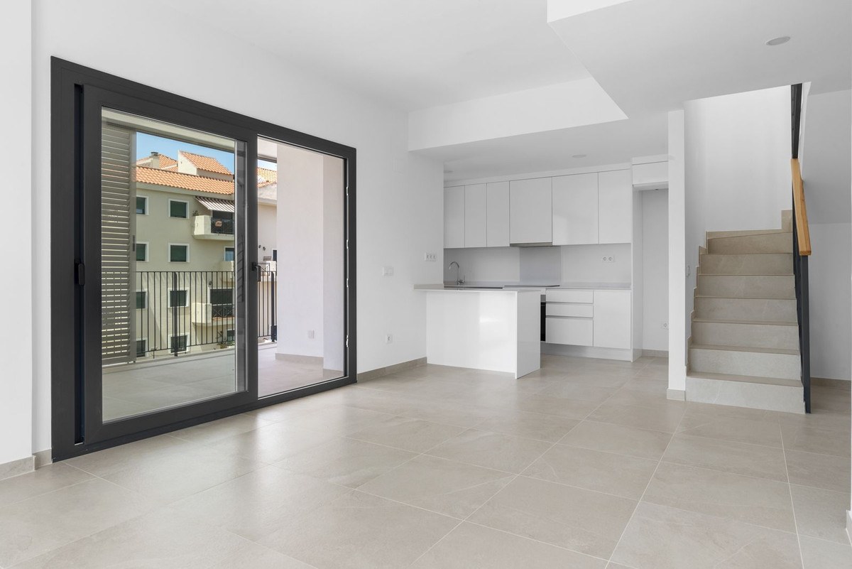 Dúplex de 5 Dormitorios en Venta en Benalmádena, Costa del Sol - 7