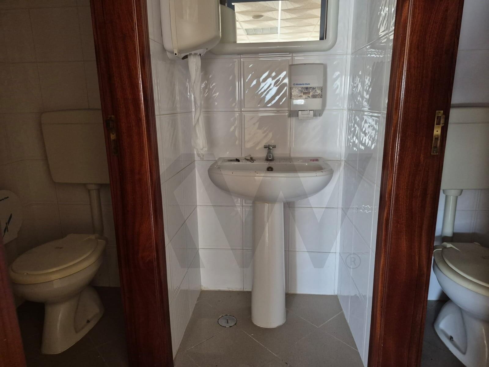 Escritório à Venda em Barreiro - Setúbal - Portugal - 4