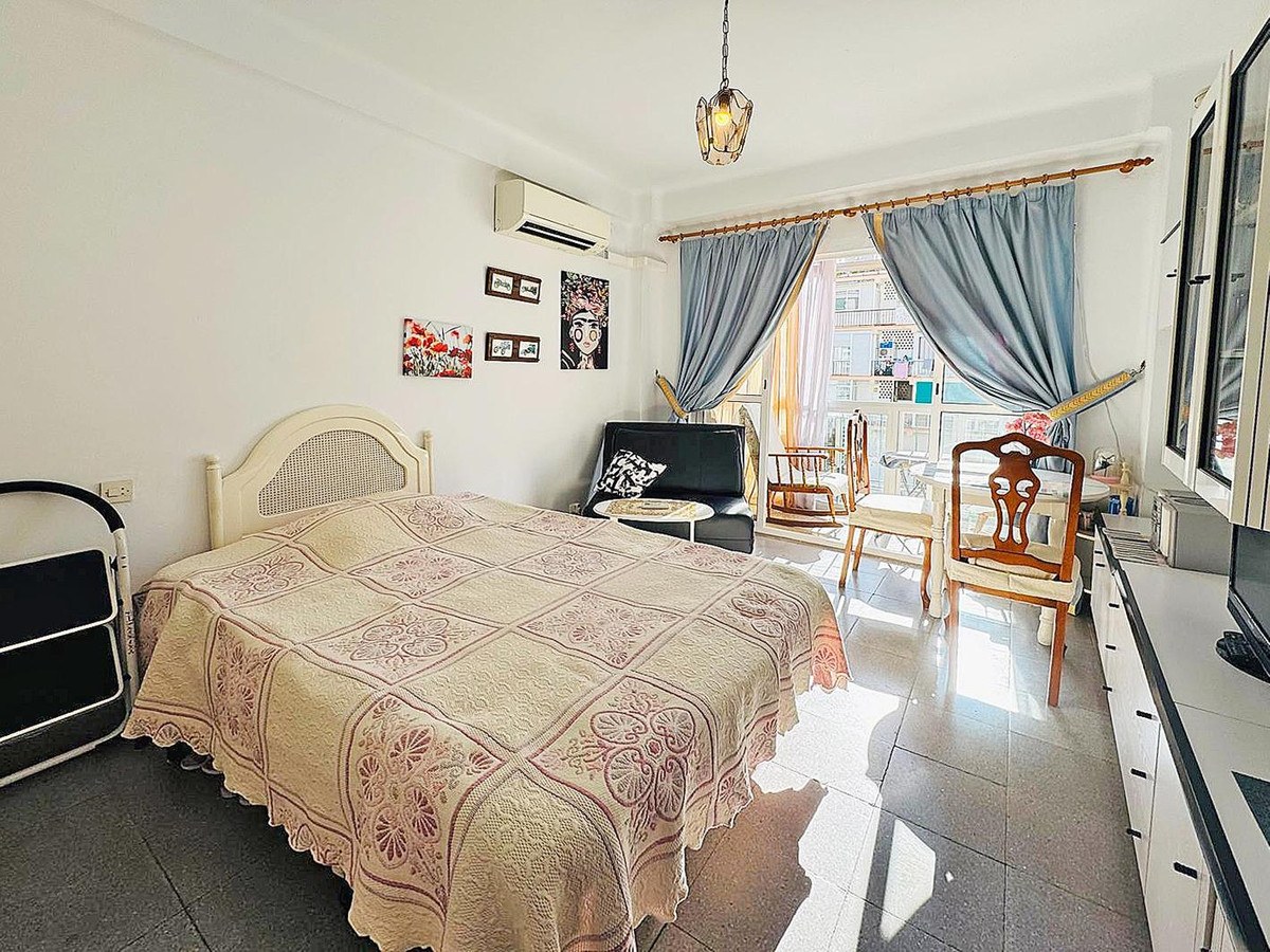 Estúdio com 2 Quartos à Venda em Torremolinos - Costa del Sol - 2