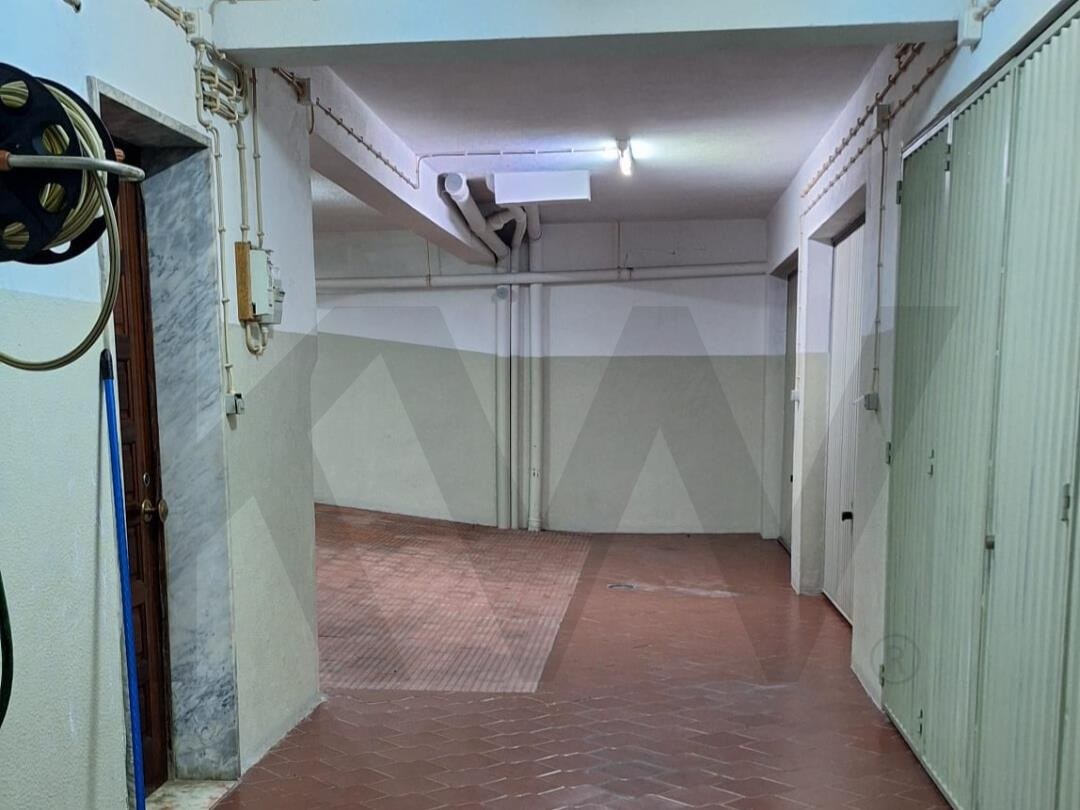 Garagem  à Venda em Almada - Setúbal - Portugal - 5