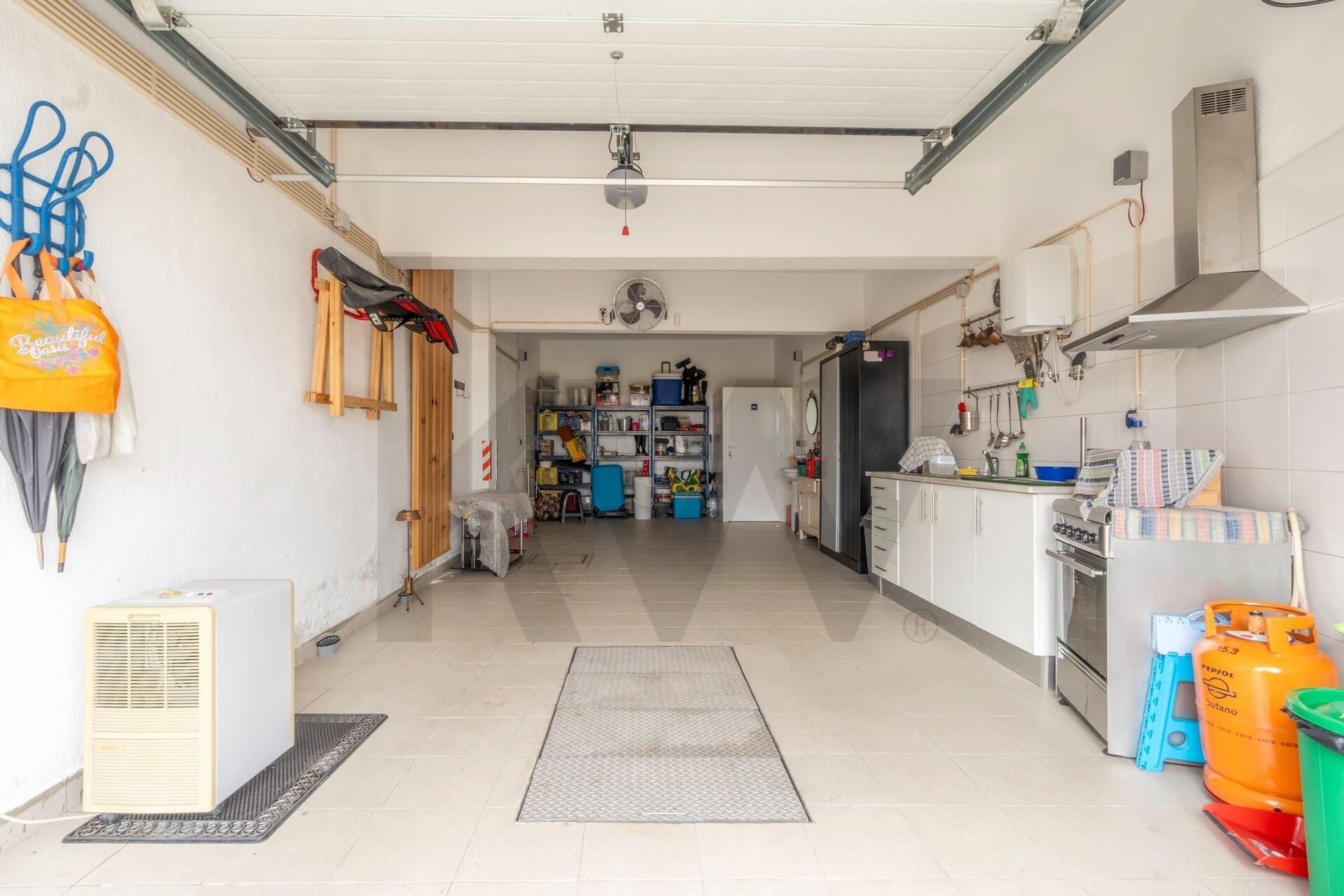 Garagem à Venda em Barreiro - Setúbal - Portugal - 2
