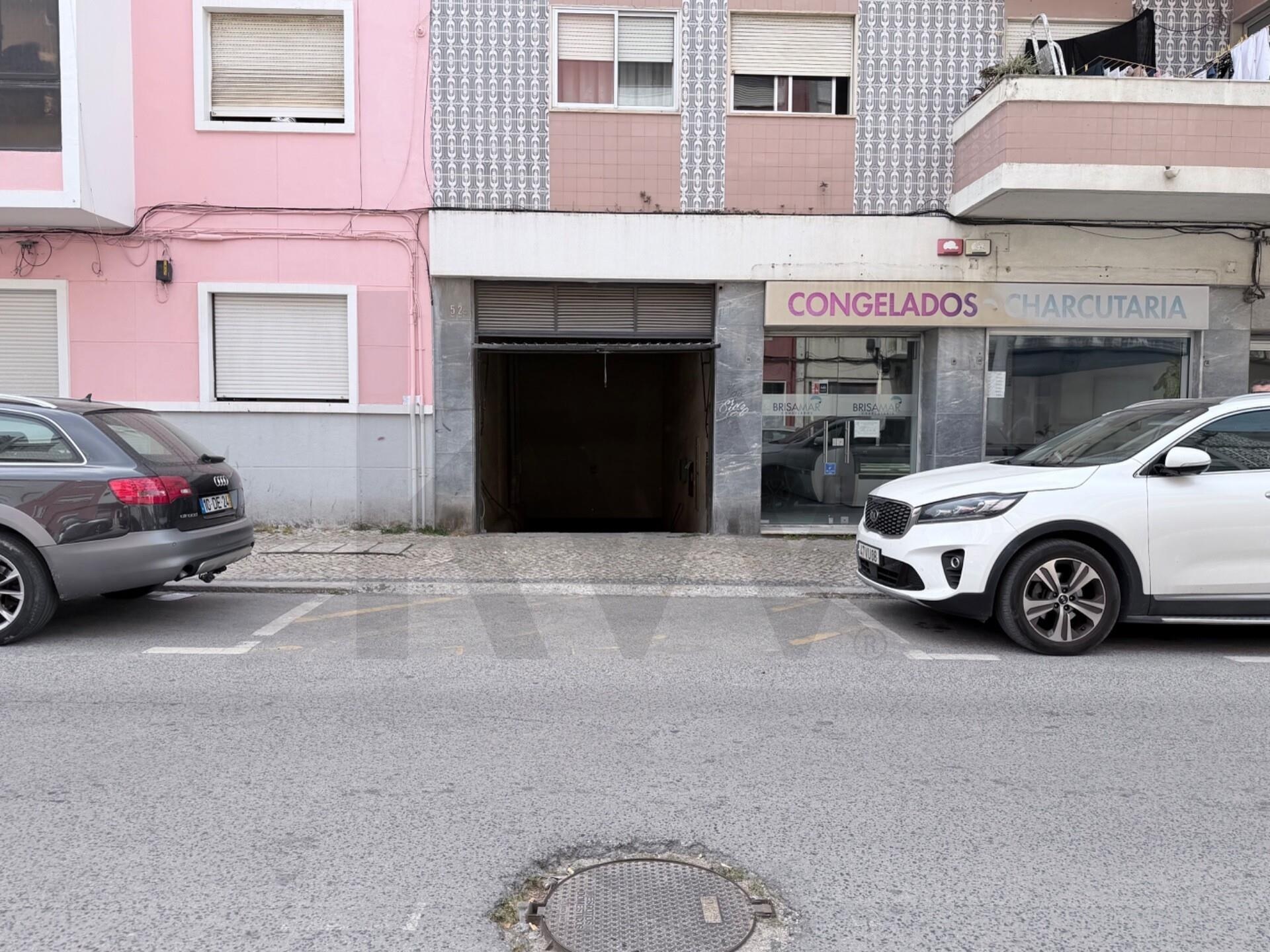 Garagem à Venda em Barreiro - Setúbal - Portugal - 3
