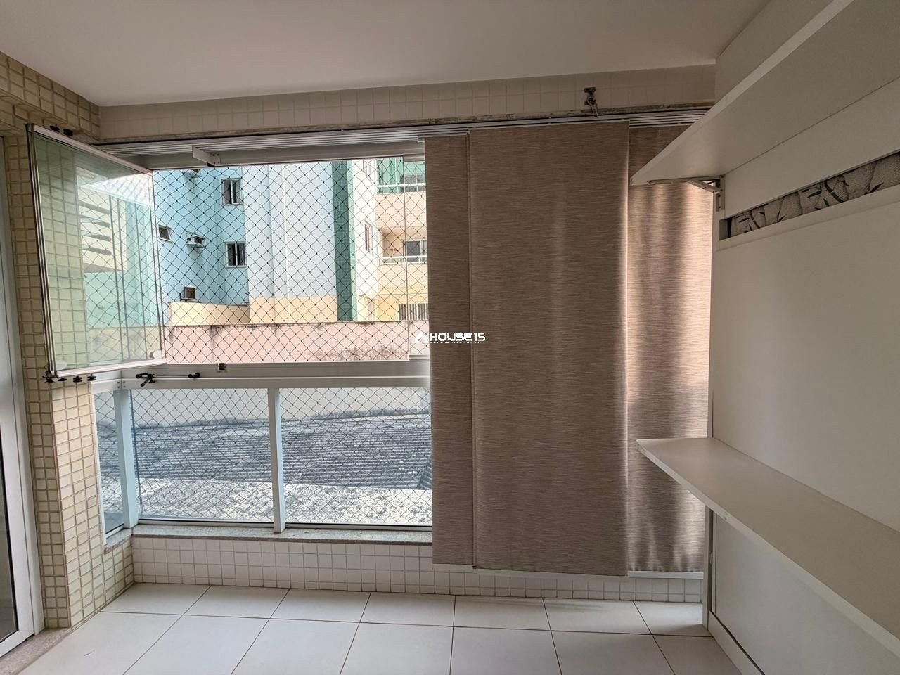 Apartamento de 1 Quarto à Venda no Centro - Guarapari - Espírito Santo - Brasil - 1