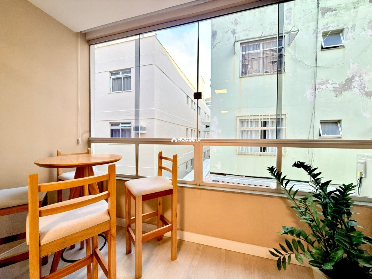 Apartamento de 3 Quartos à Venda na Praia do Morro - Guarapari - Espírito Santo - Brasil - 1