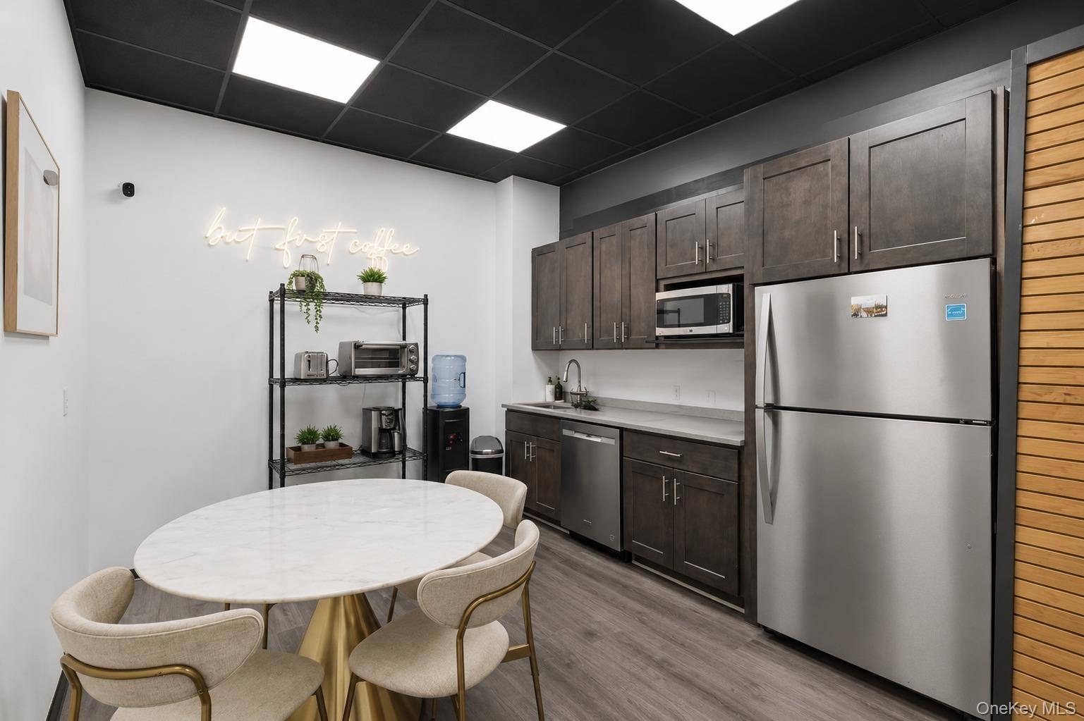 Imóvel Comercial à Venda em Bedford - Nova Iorque - EUA - 8