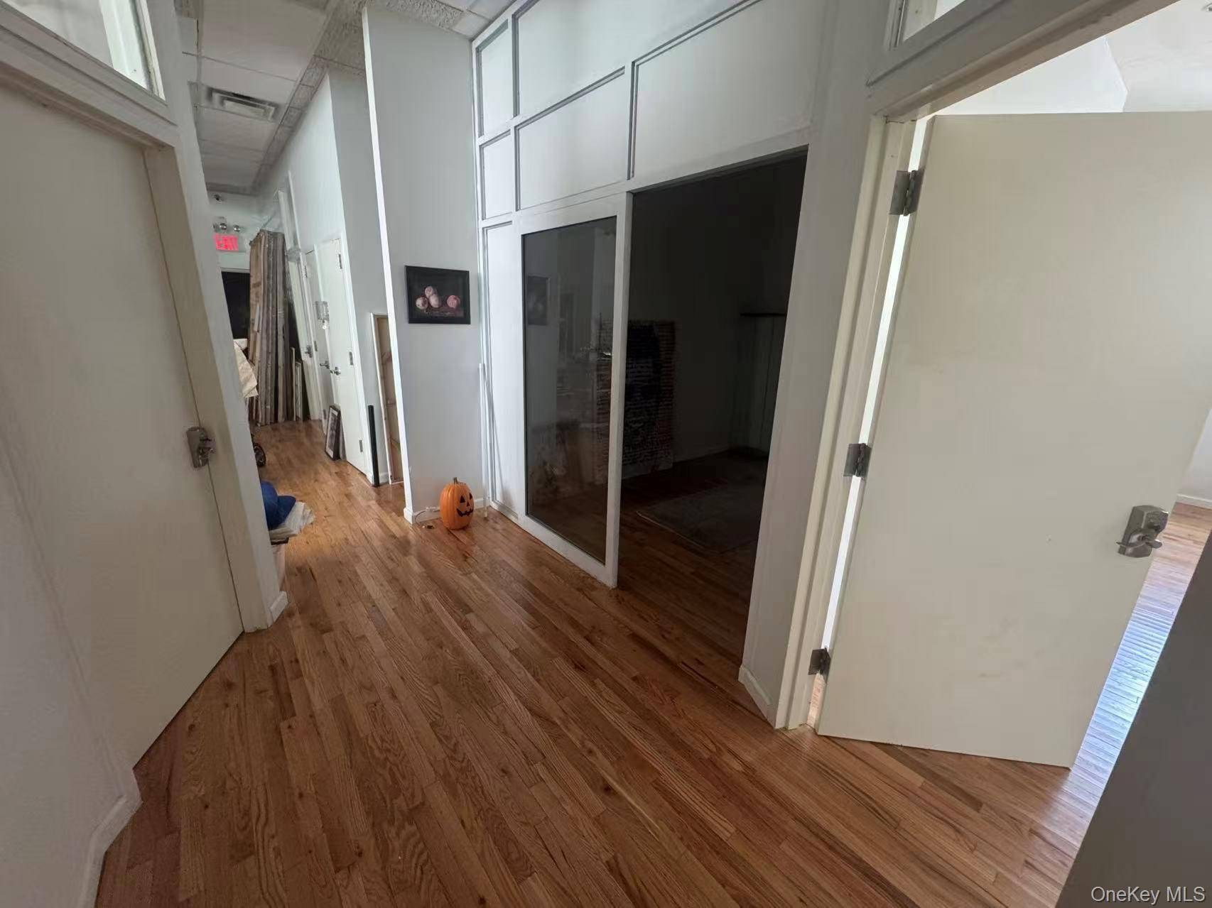 Imóvel Comercial à Venda em College Point - Nova Iorque - EUA - 4