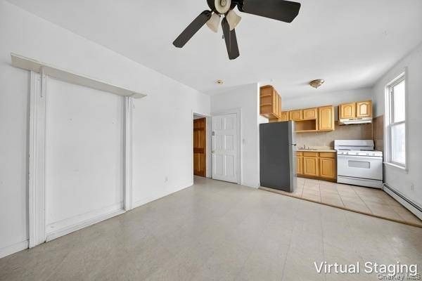 Imóvel Comercial à Venda em College Point - Nova Iorque - EUA - 6