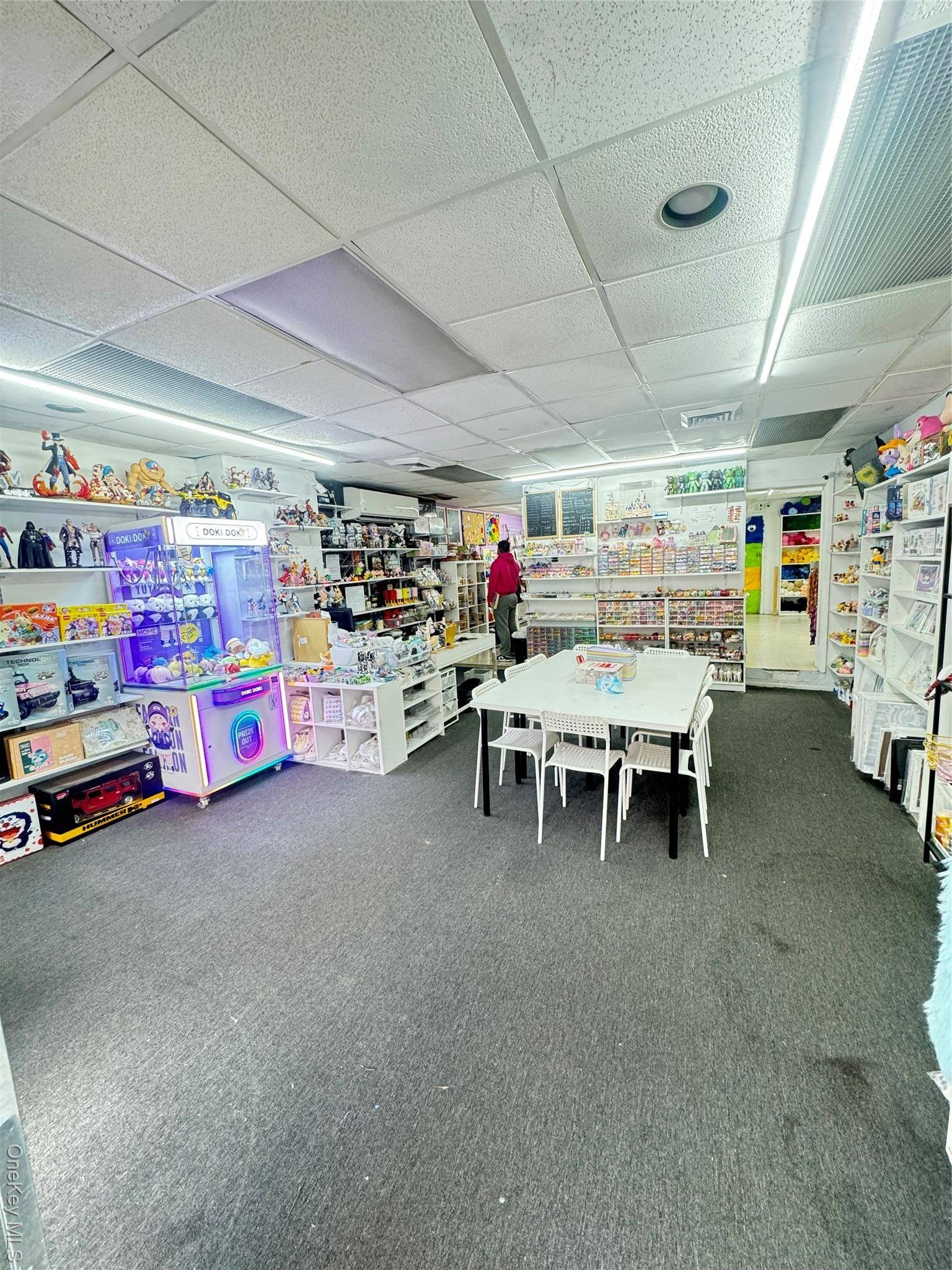 Imóvel Comercial à Venda em College Point - Nova Iorque - EUA - 2