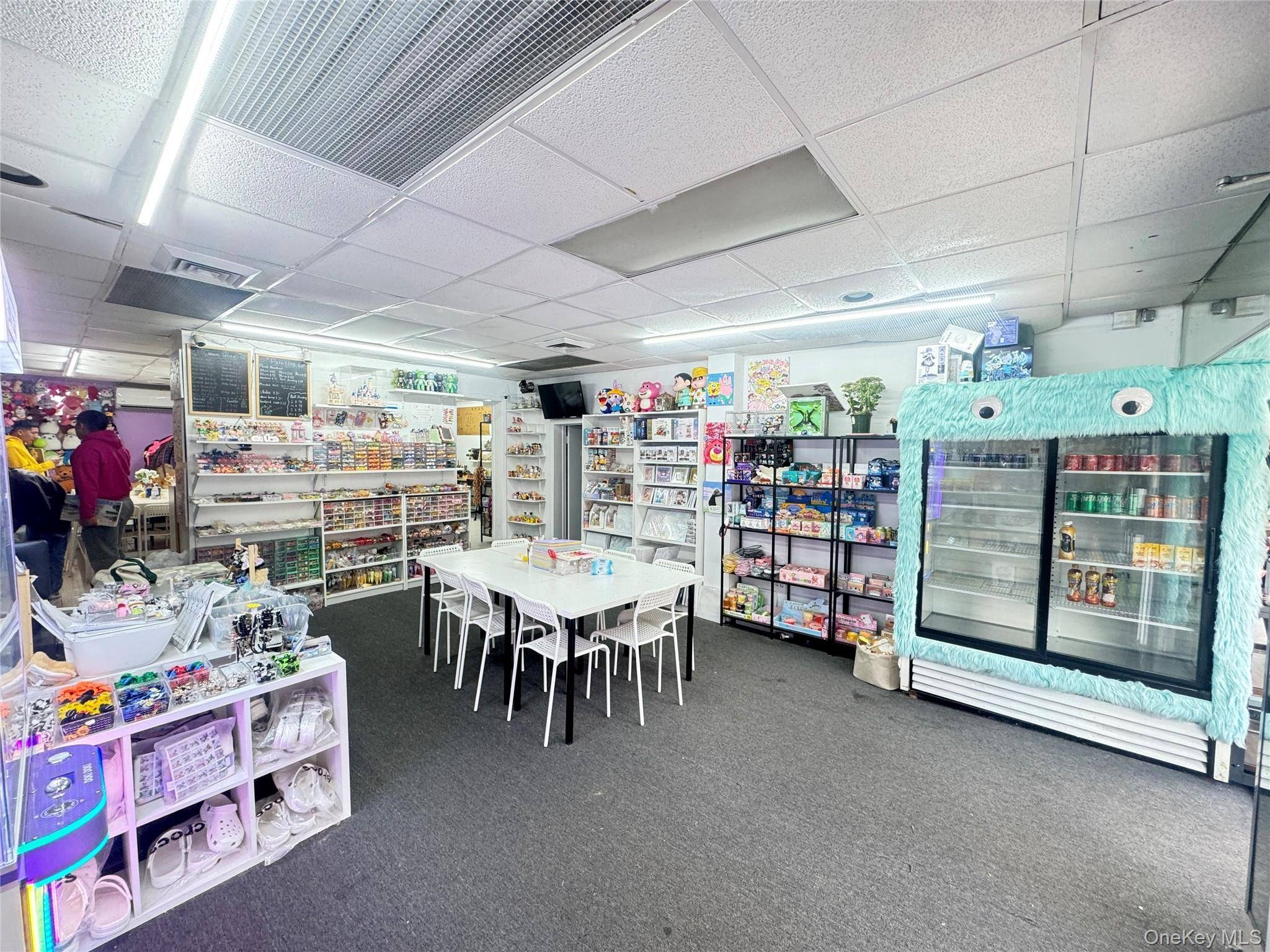 Imóvel Comercial à Venda em College Point - Nova Iorque - EUA - 4