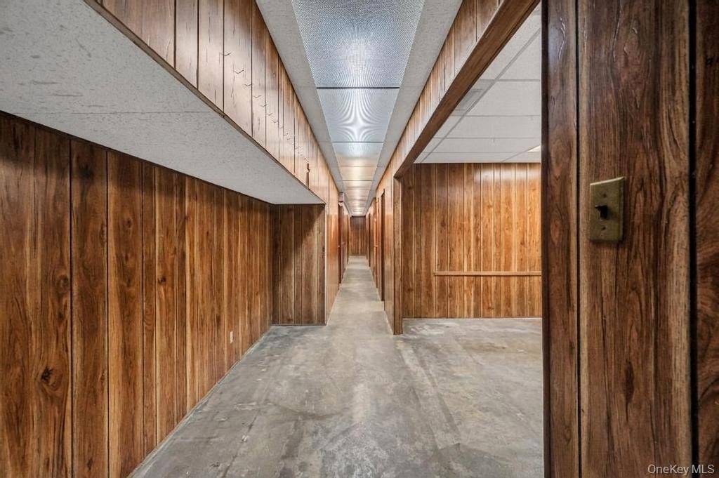 Imóvel Comercial à Venda em College Point - Nova Iorque - EUA - 4