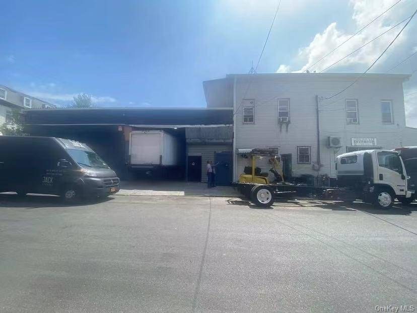 Imóvel Comercial à Venda em College Point - Nova Iorque - EUA - 4