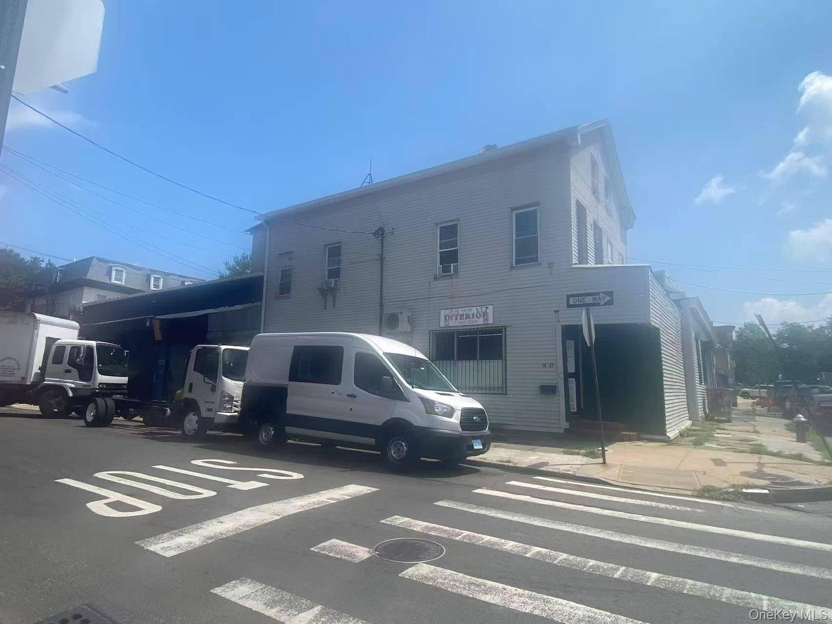 Imóvel Comercial à Venda em College Point - Nova Iorque - EUA - 5