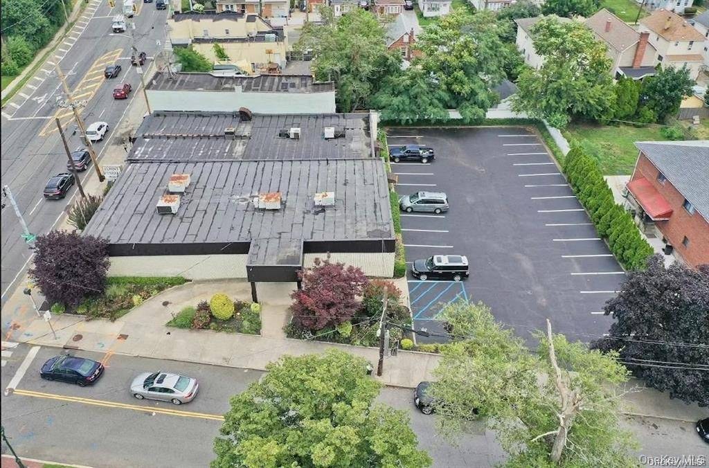 Imóvel Comercial à Venda em Elmont - Nova Iorque - EUA - 4