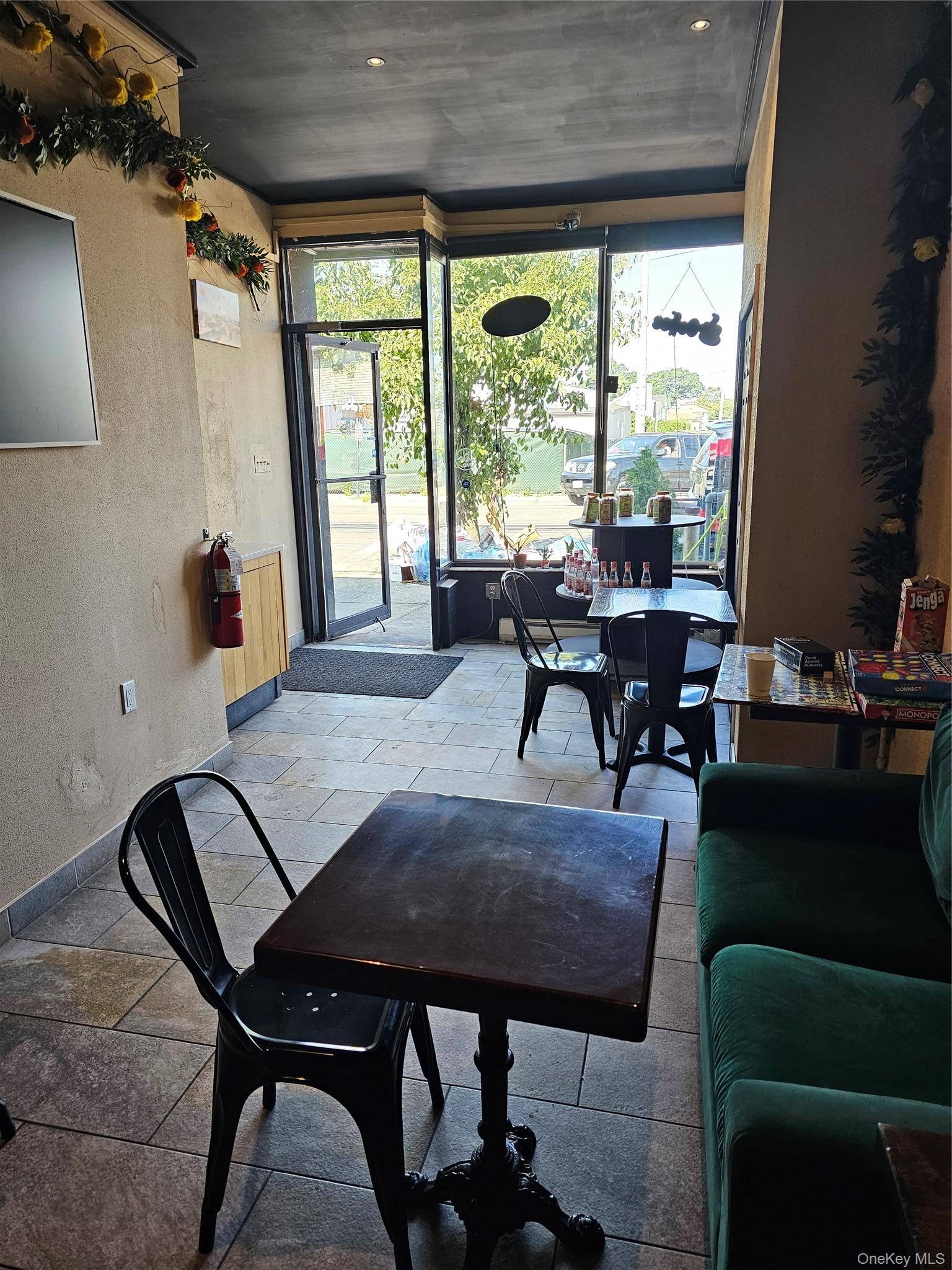 Imóvel Comercial à Venda em Elmont - Nova Iorque - EUA - 4