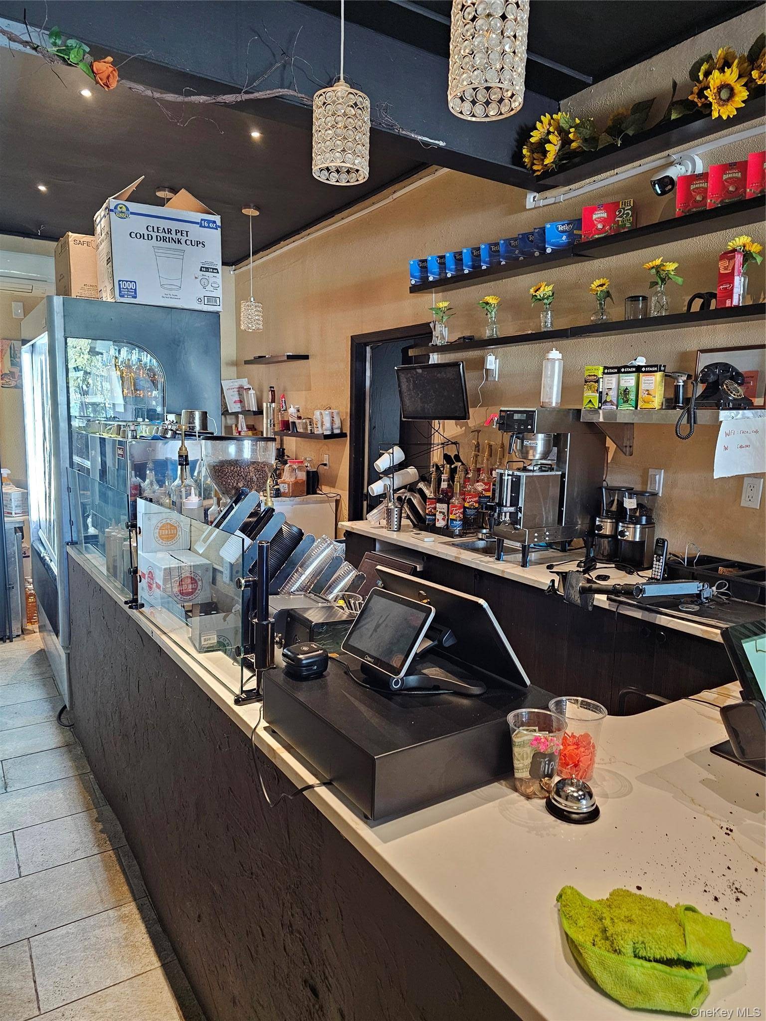 Imóvel Comercial à Venda em Elmont - Nova Iorque - EUA - 5