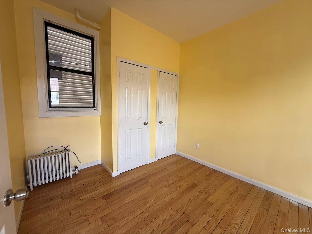 Imóvel Comercial à Venda em Elmont - Nova Iorque - EUA - 5