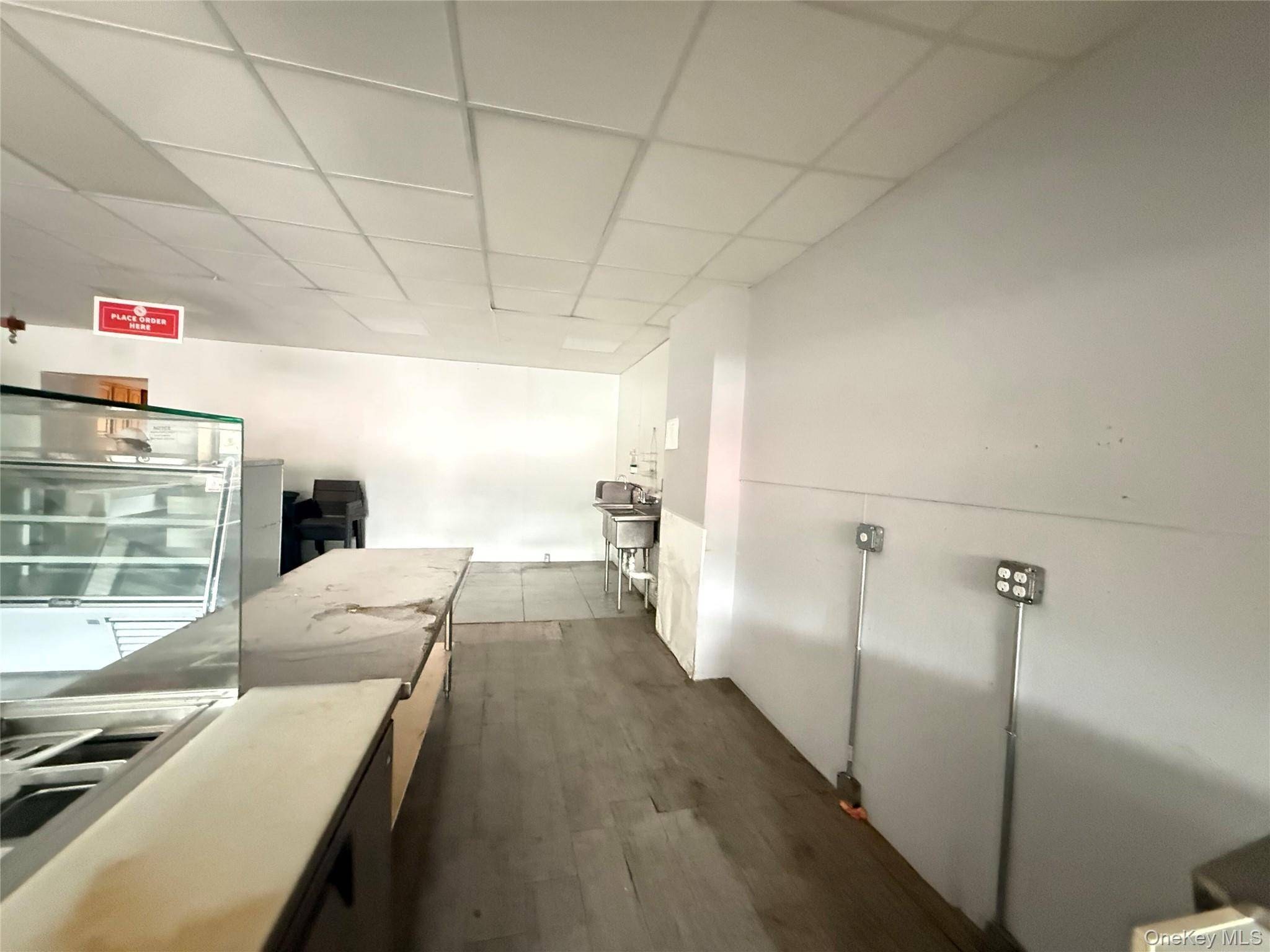 Imóvel Comercial à Venda em Elmont - Nova Iorque - EUA - 5