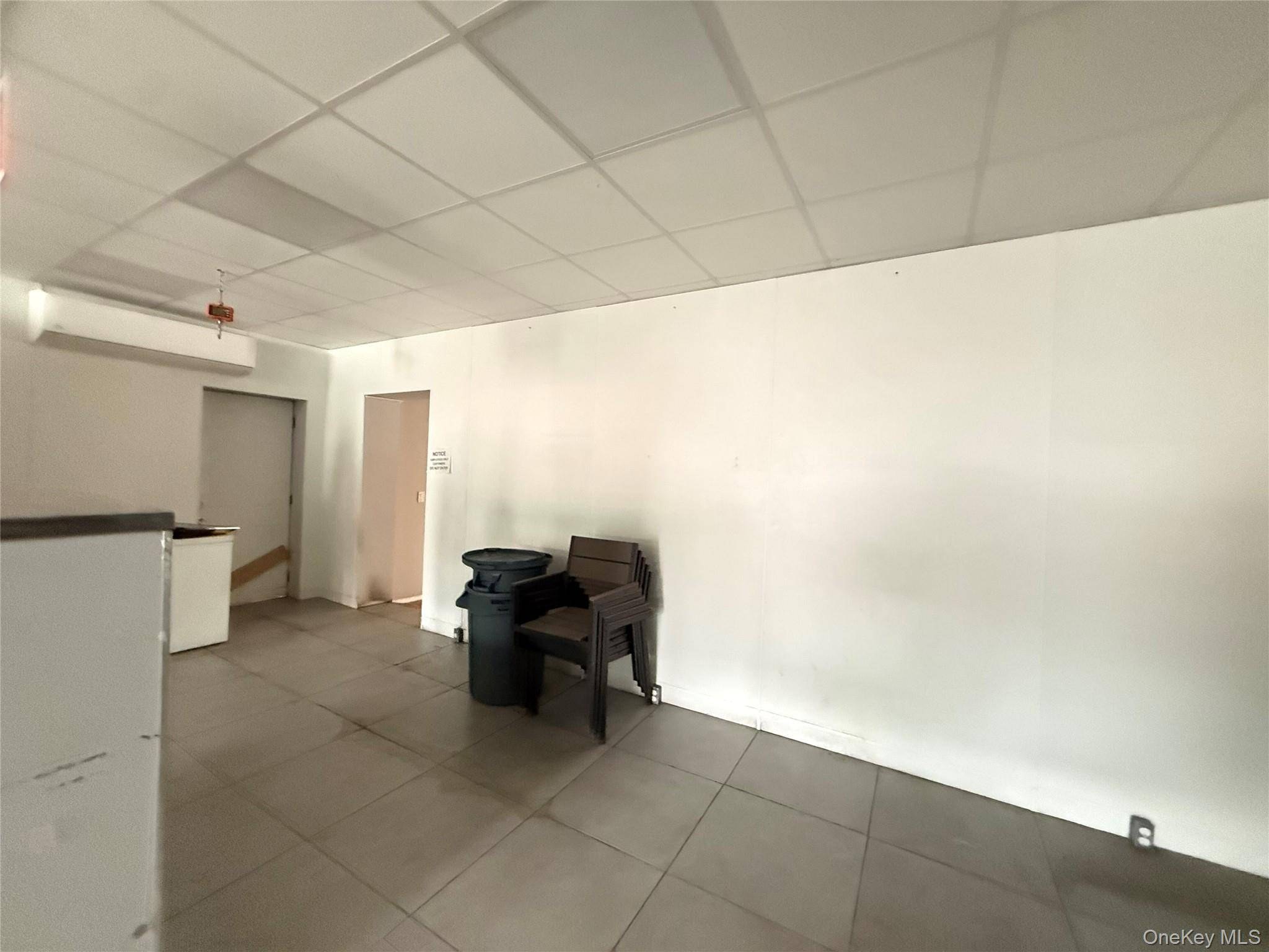 Imóvel Comercial à Venda em Elmont - Nova Iorque - EUA - 7