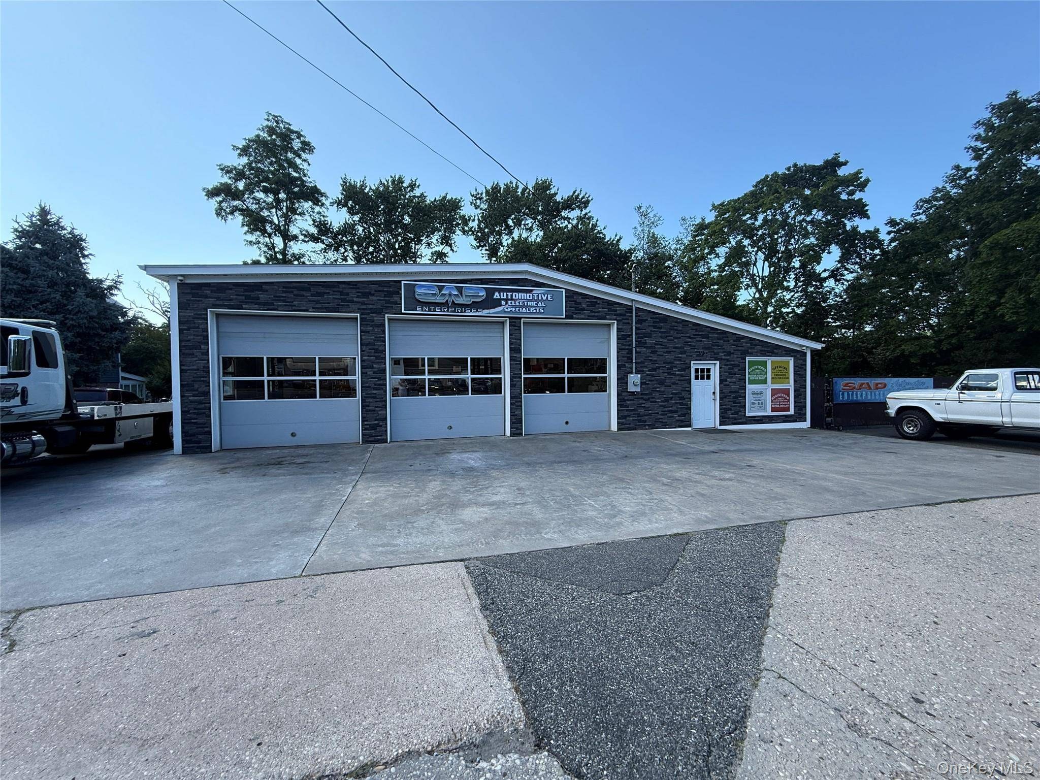 Imóvel Comercial à Venda em Riverhead - Nova Iorque - EUA - 1