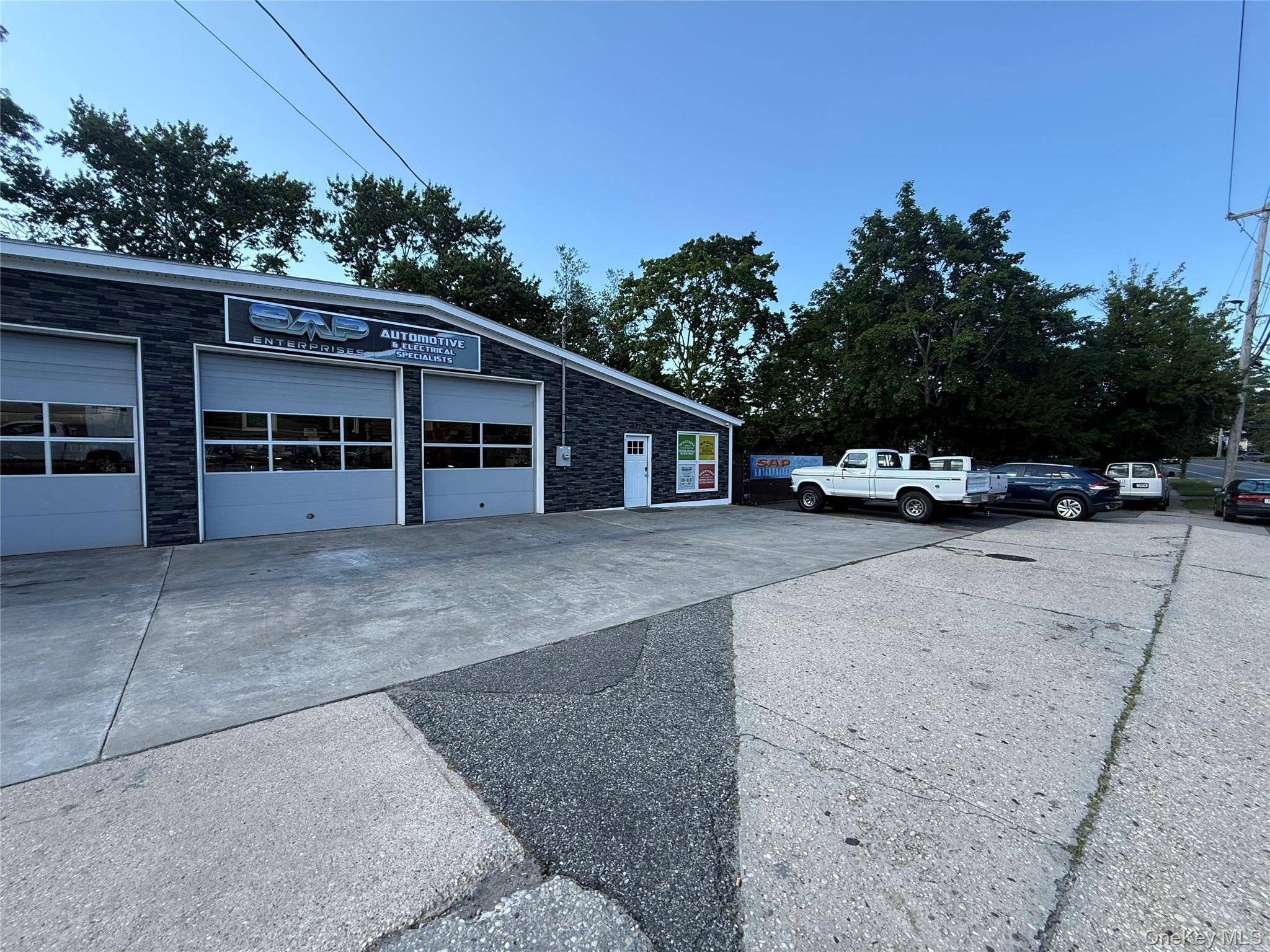Imóvel Comercial à Venda em Riverhead - Nova Iorque - EUA - 2