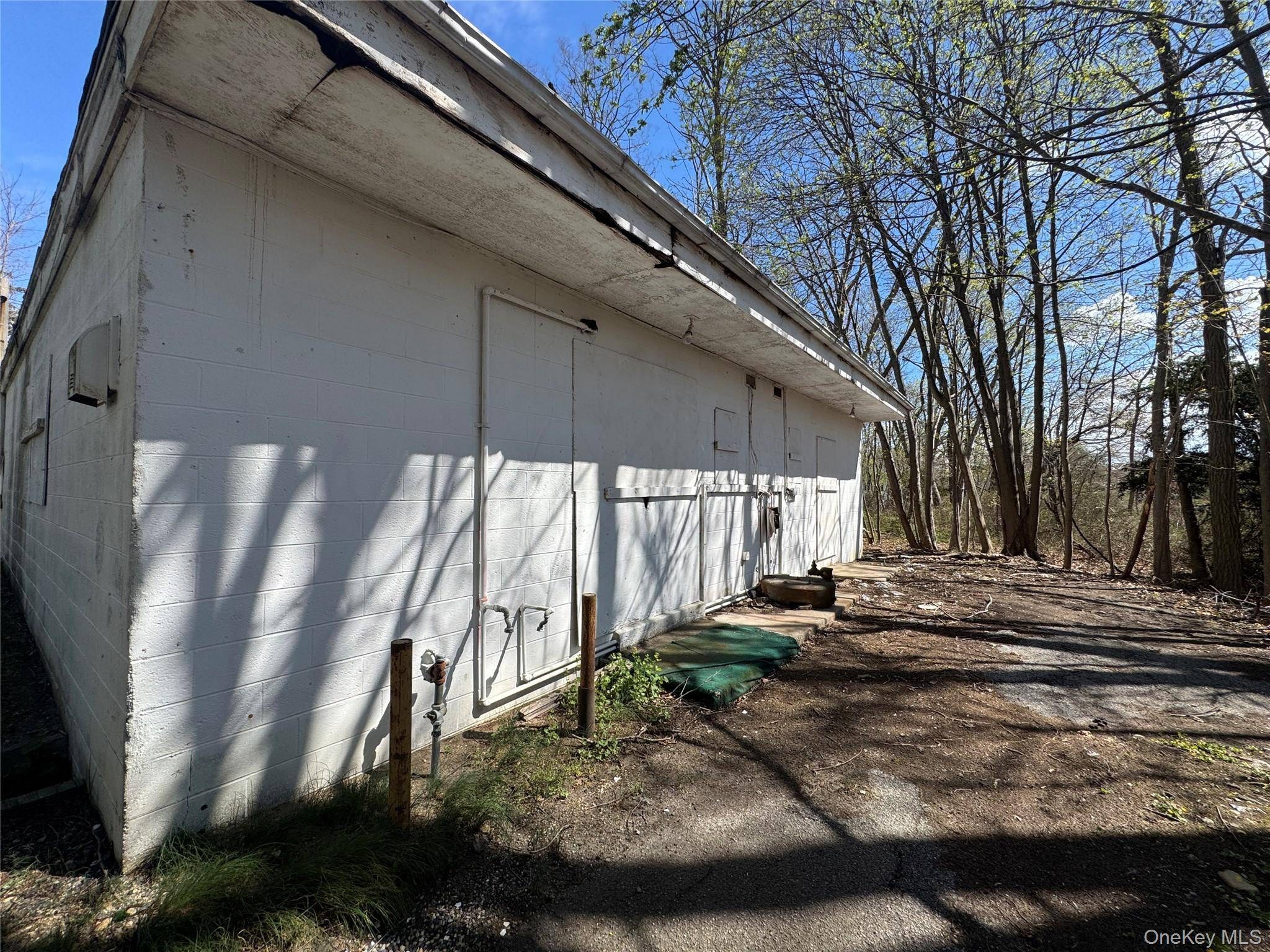 Imóvel Comercial à Venda em Riverhead - Nova Iorque - EUA - 6