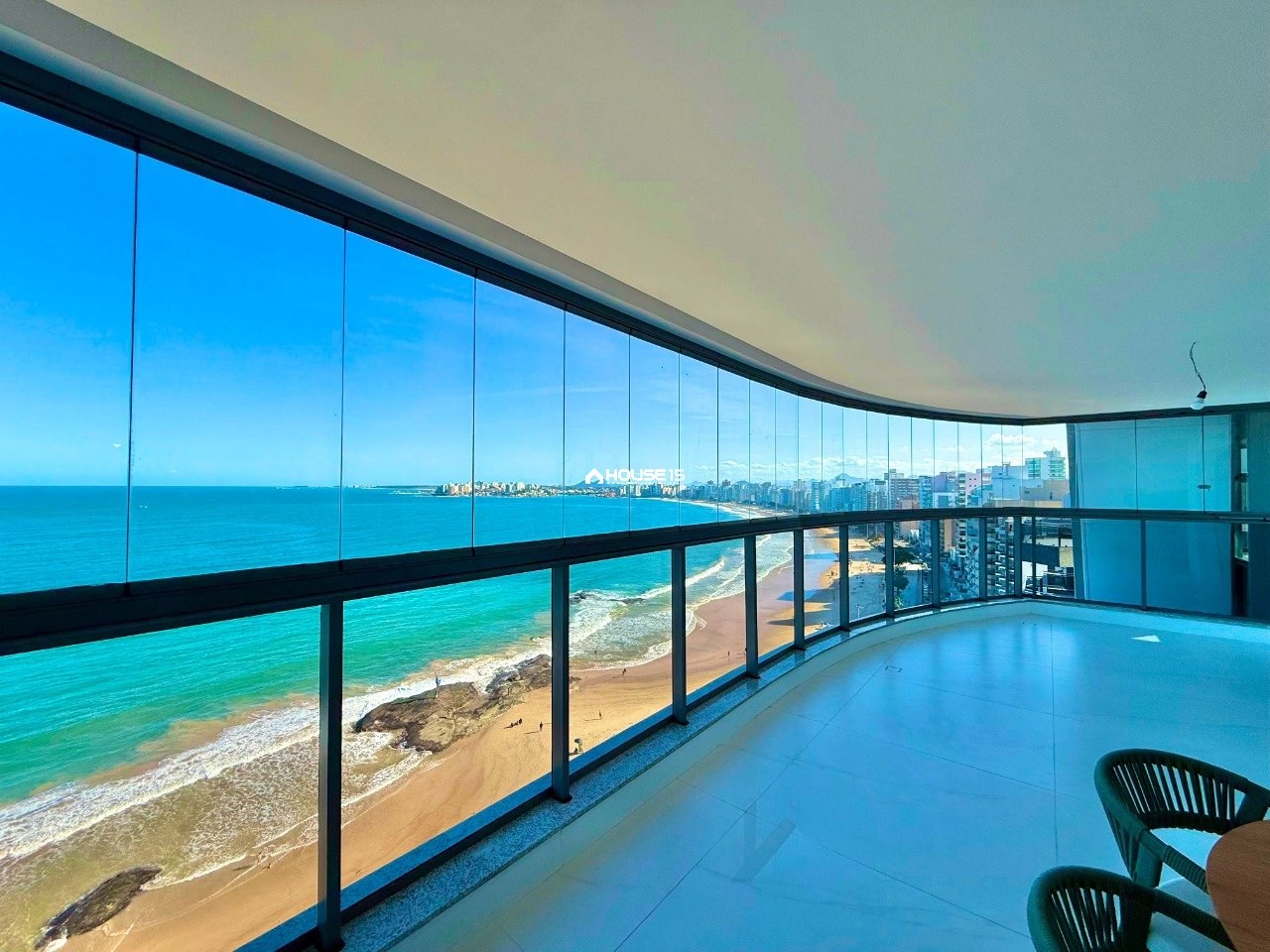 Imóvel de 4 Quartos à Venda na Praia do Morro - Guarapari - Espírito Santo - Brasil - 1