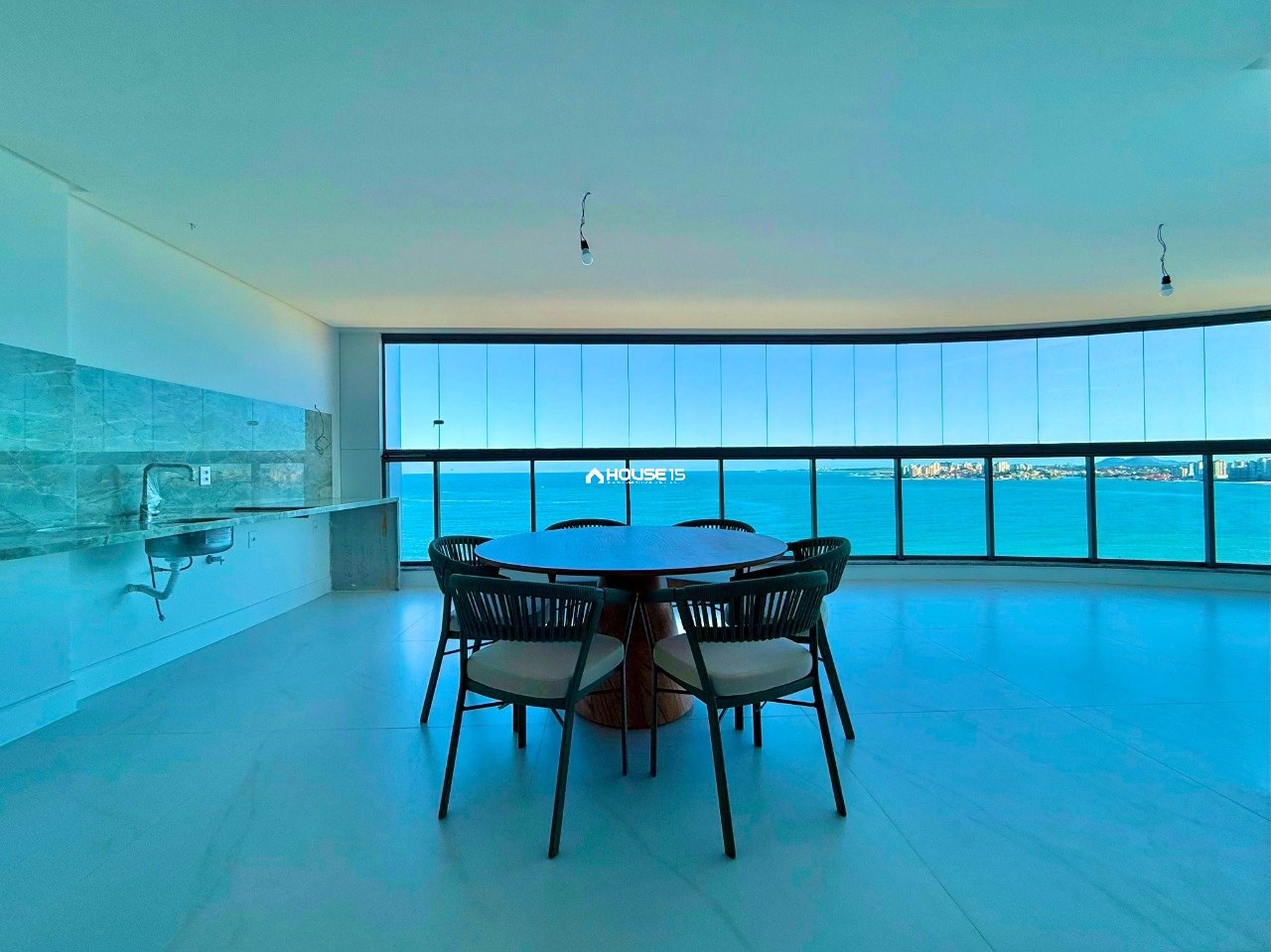 Imóvel de 4 Quartos à Venda na Praia do Morro - Guarapari - Espírito Santo - Brasil - 8