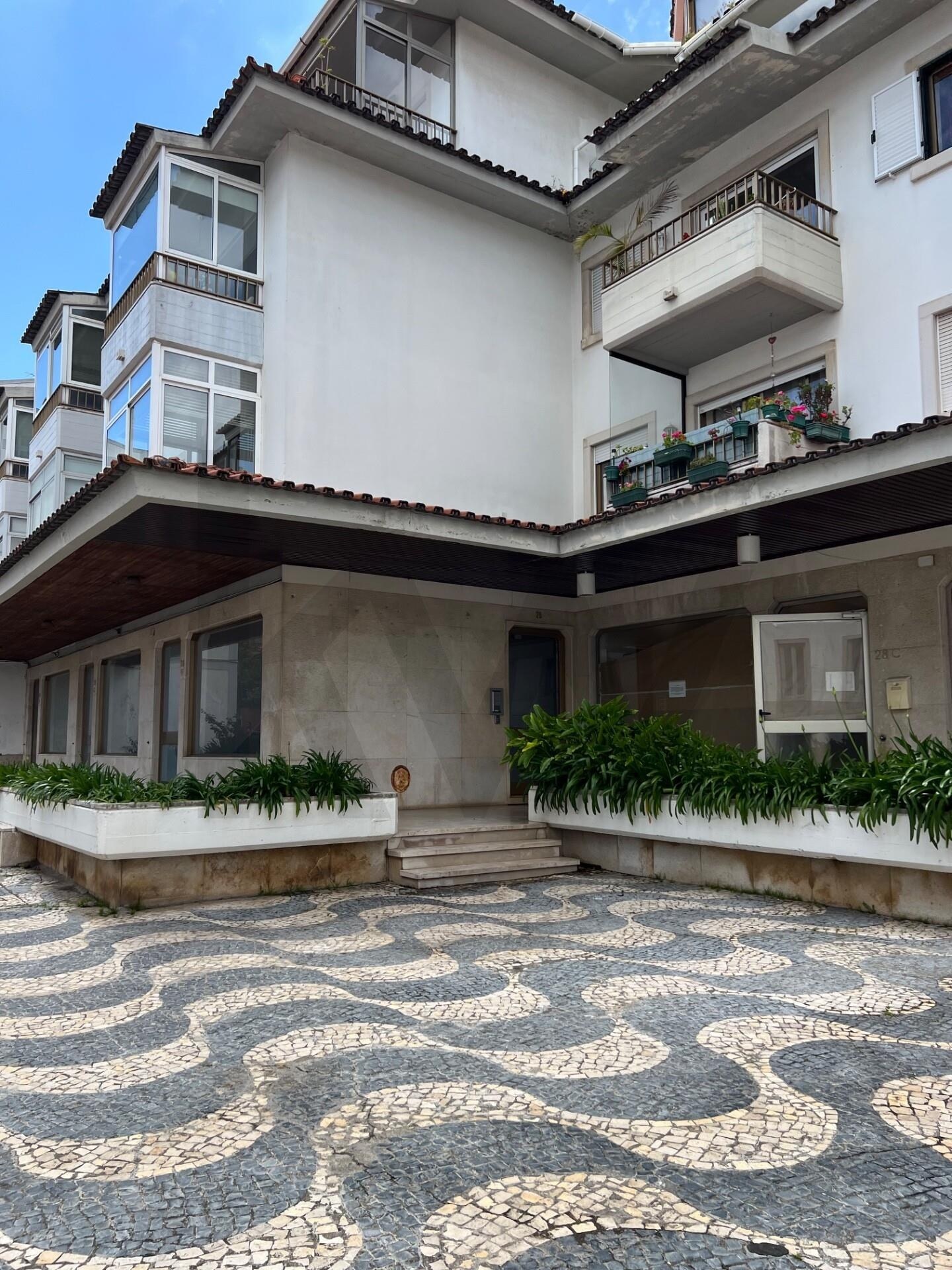 Loja à Venda em Cascais - Lisboa - Portugal - 2