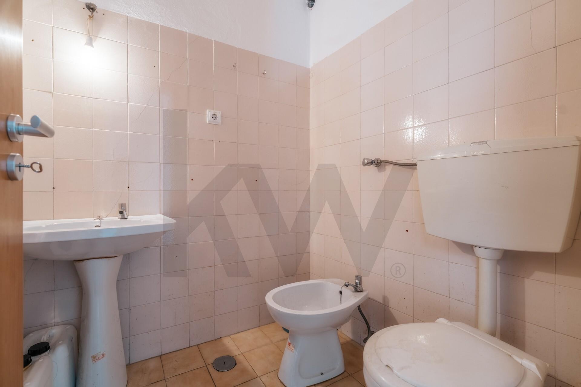 Loja à Venda em Coimbra - Coimbra - Portugal - 6