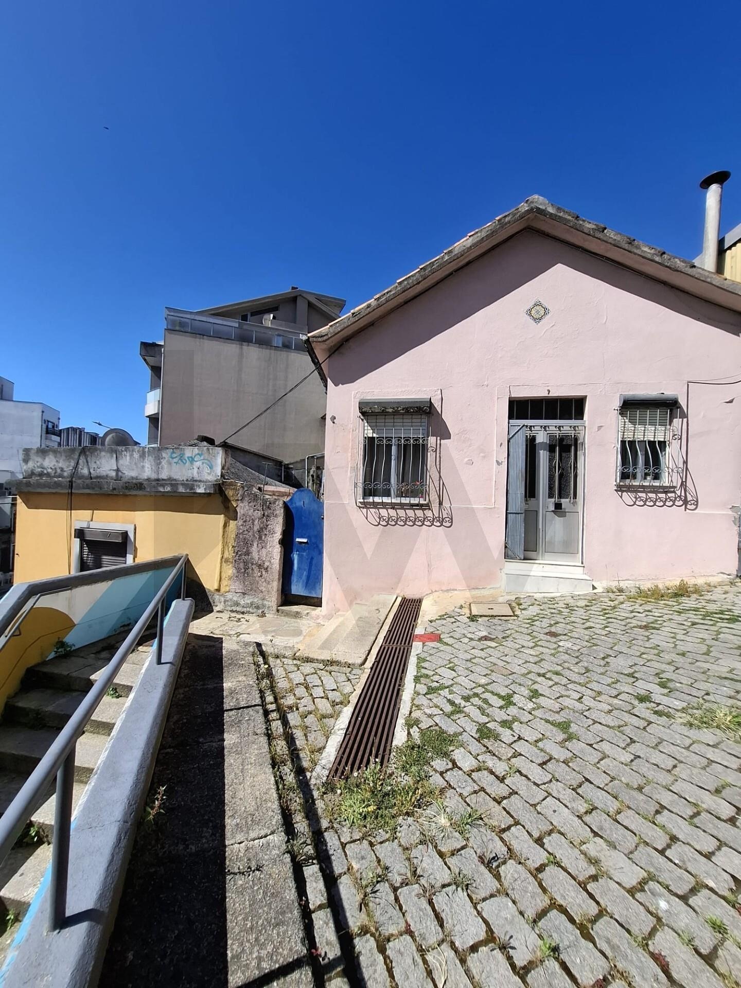 Moradia T0 à Venda em Porto - Portugal - 6