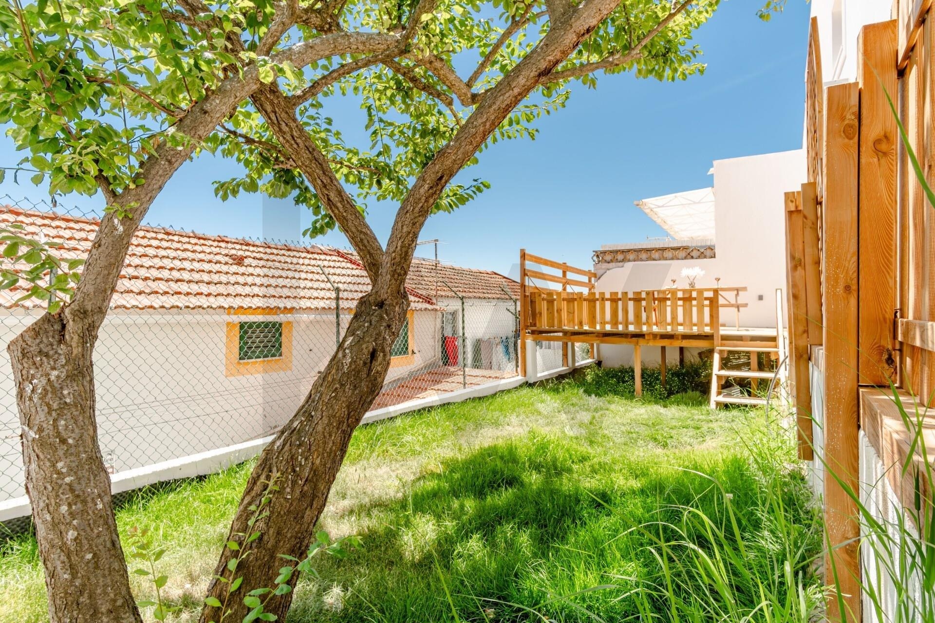 Moradia T2 à Venda em Almada - Setúbal - Portugal - 3