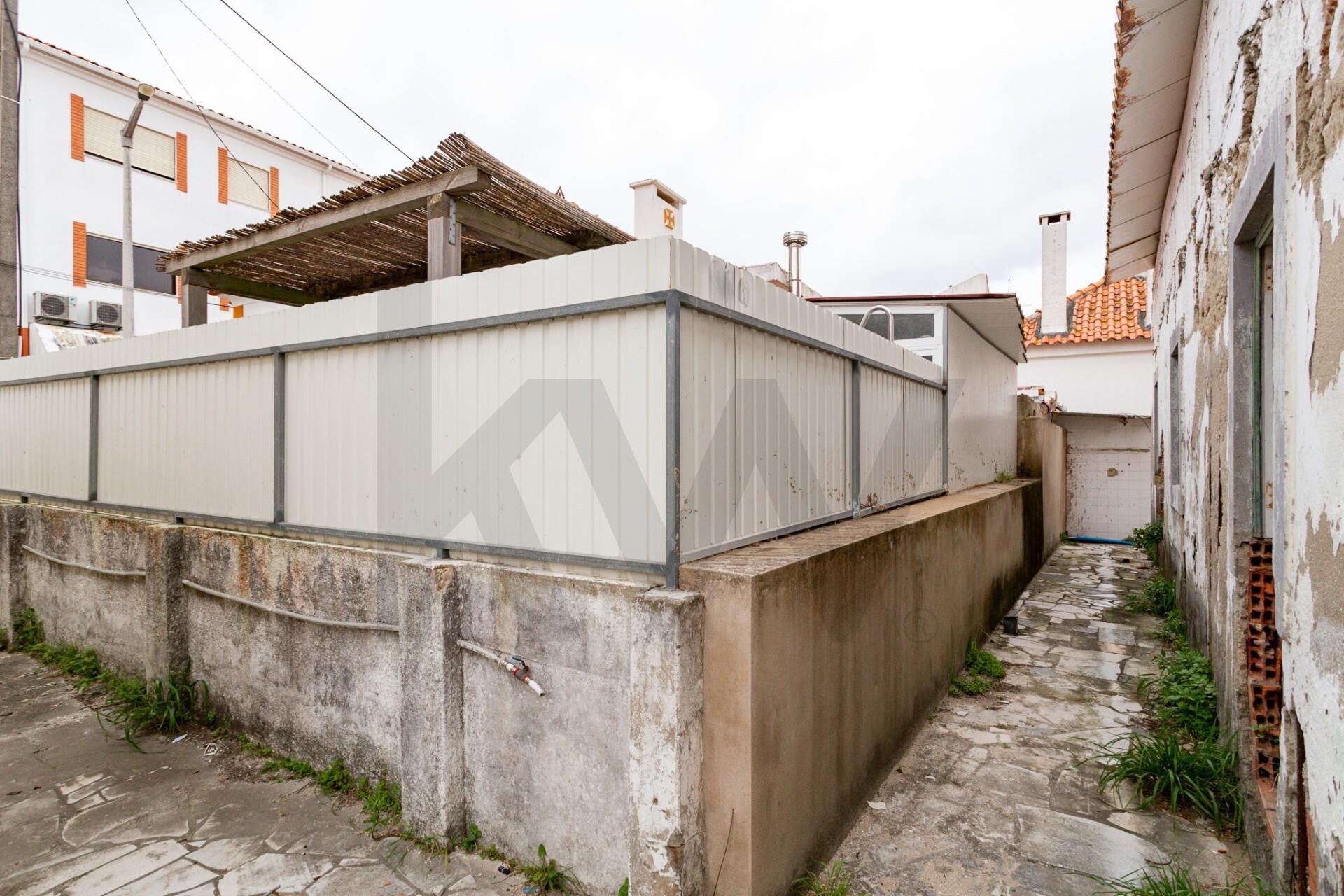 Moradia T2 à Venda em Almada - Setúbal - Portugal - 4