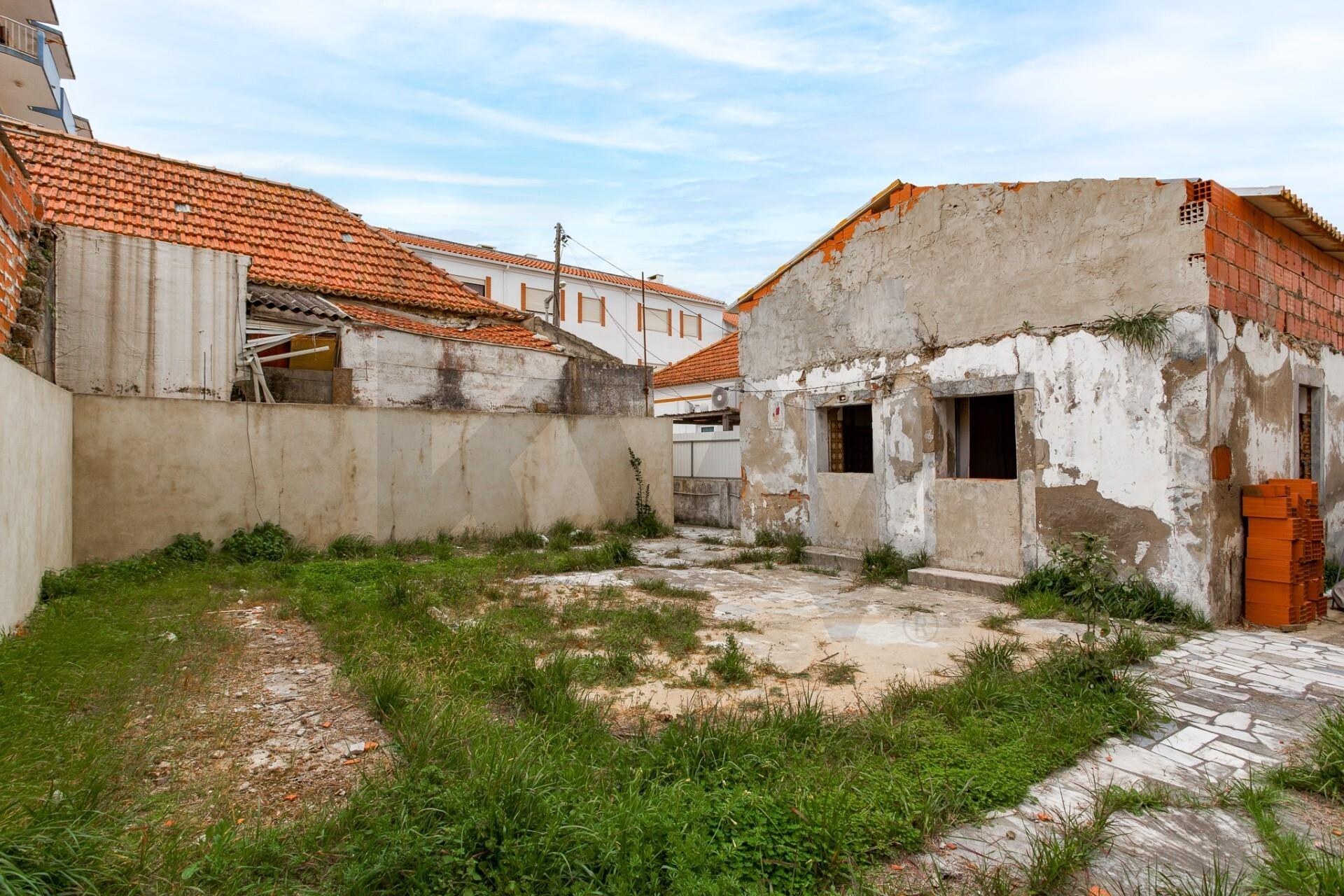 Moradia T2 à Venda em Almada - Setúbal - Portugal - 6