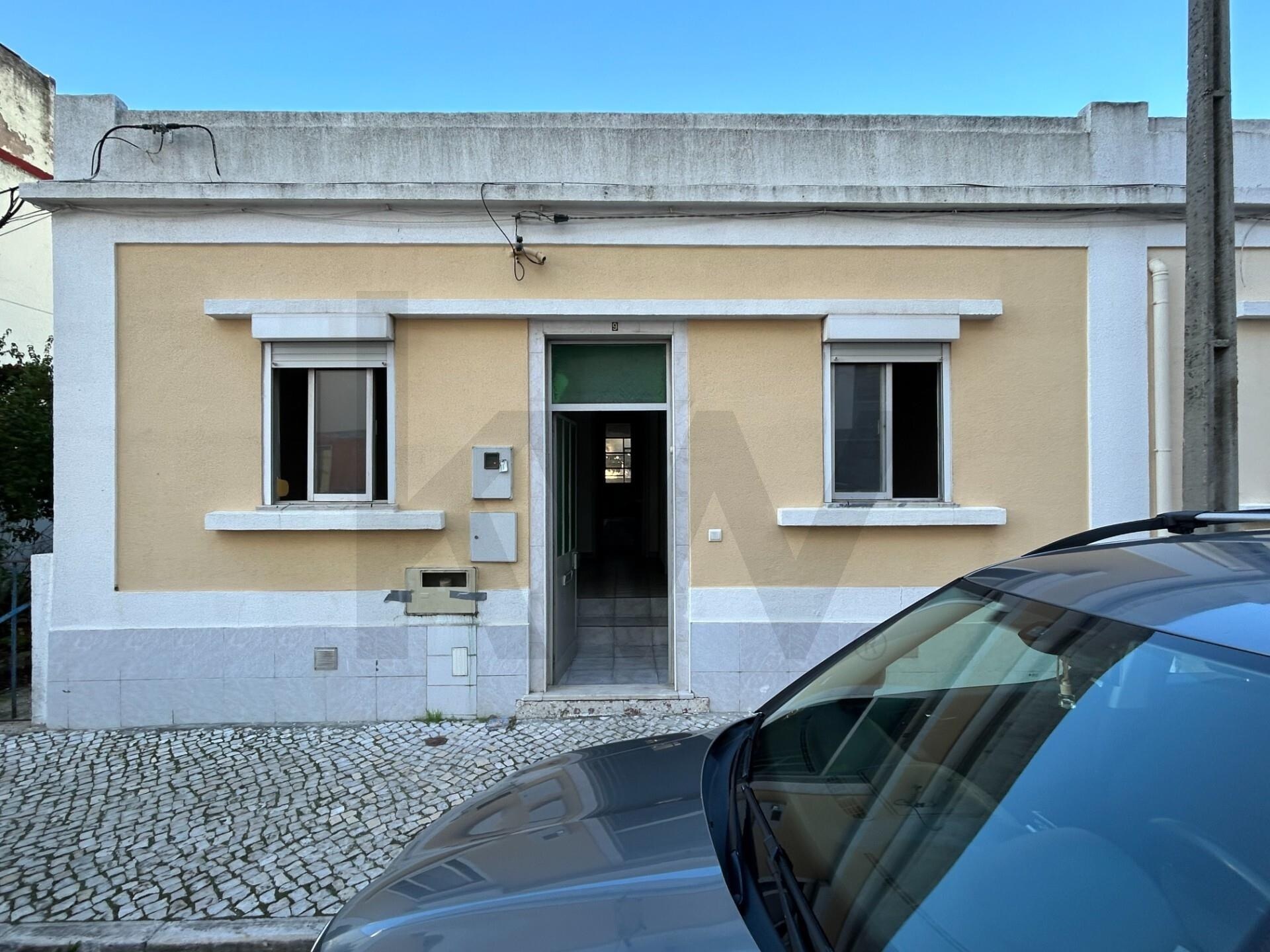 Moradia T2 à Venda em Pinhal Novo - Setúbal - Portugal - 2