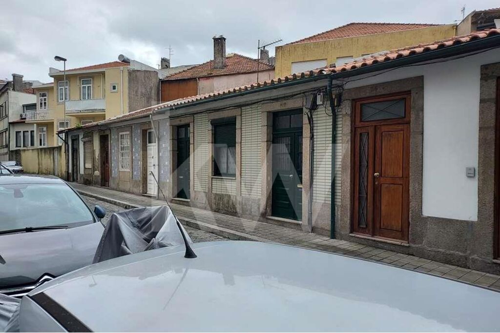 Moradia T2 à Venda em Porto - Portugal - 1