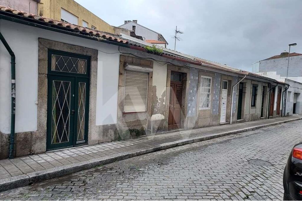 Moradia T2 à Venda em Porto - Portugal - 3