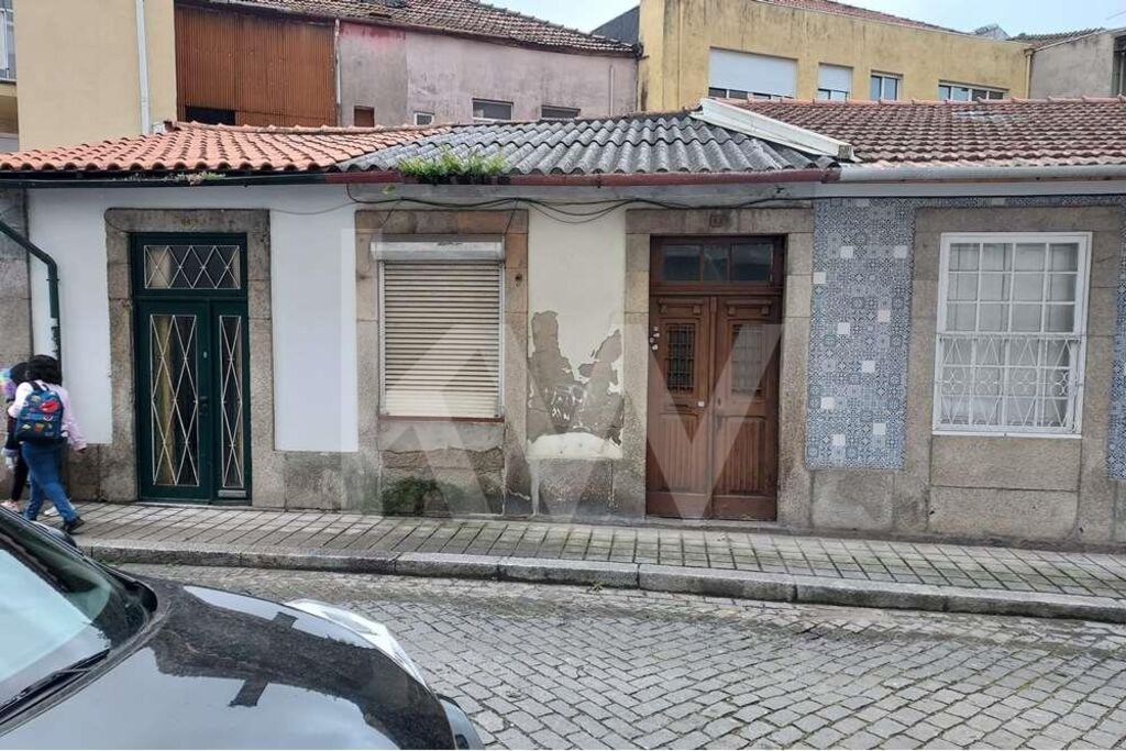 Moradia T2 à Venda em Porto - Portugal - 4