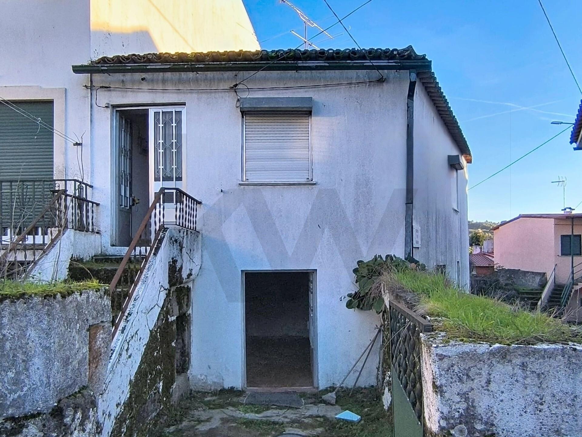Moradia T2 à Venda em Viseu - Portugal - 2