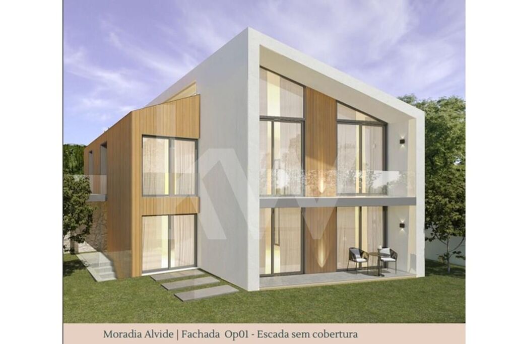 Moradia T2 na Planta à Venda em Alcabideche - Lisboa - Portugal - 2