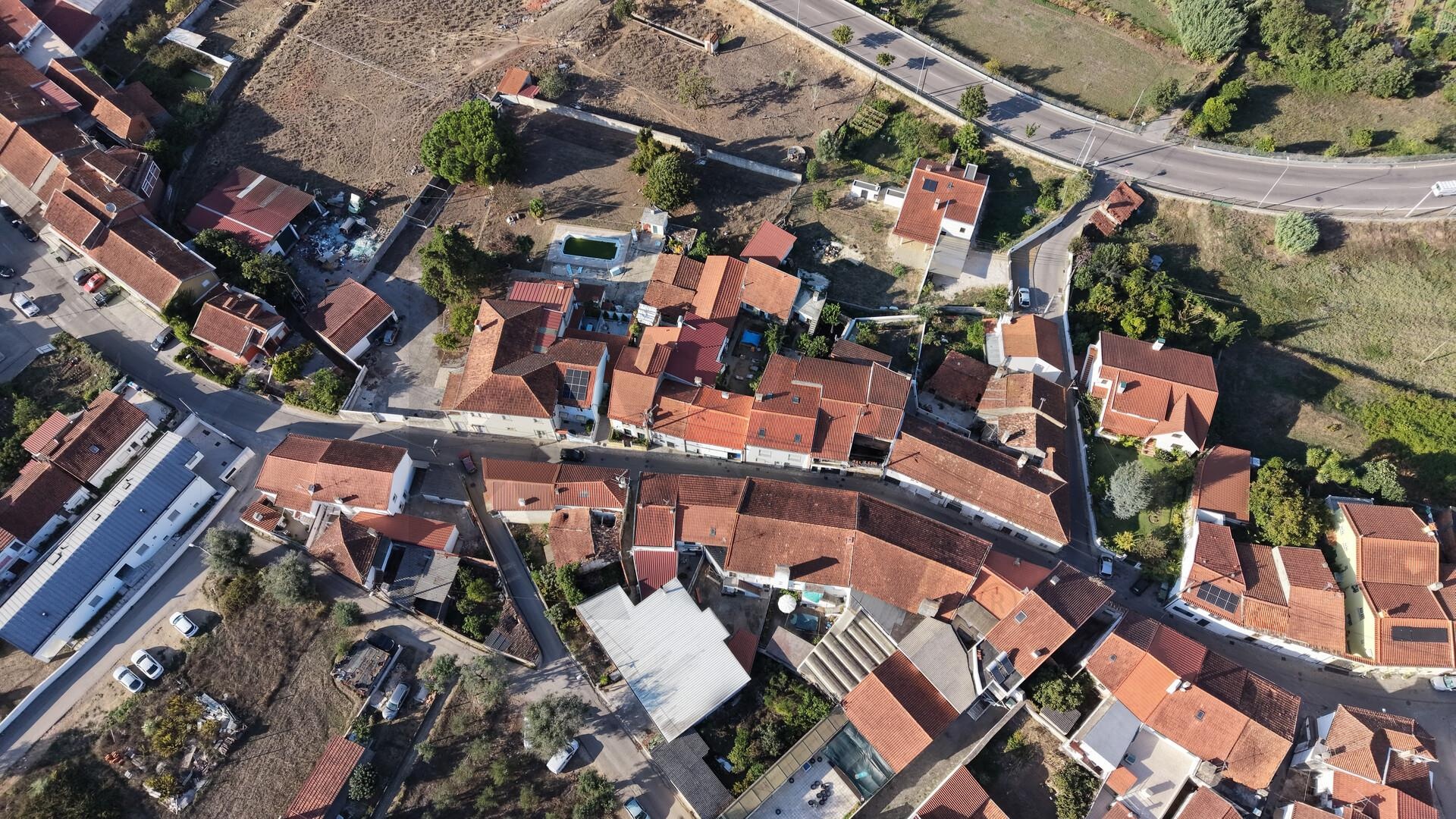 Moradia T2 na Planta à Venda em Coimbra - Coimbra - Portugal - 2