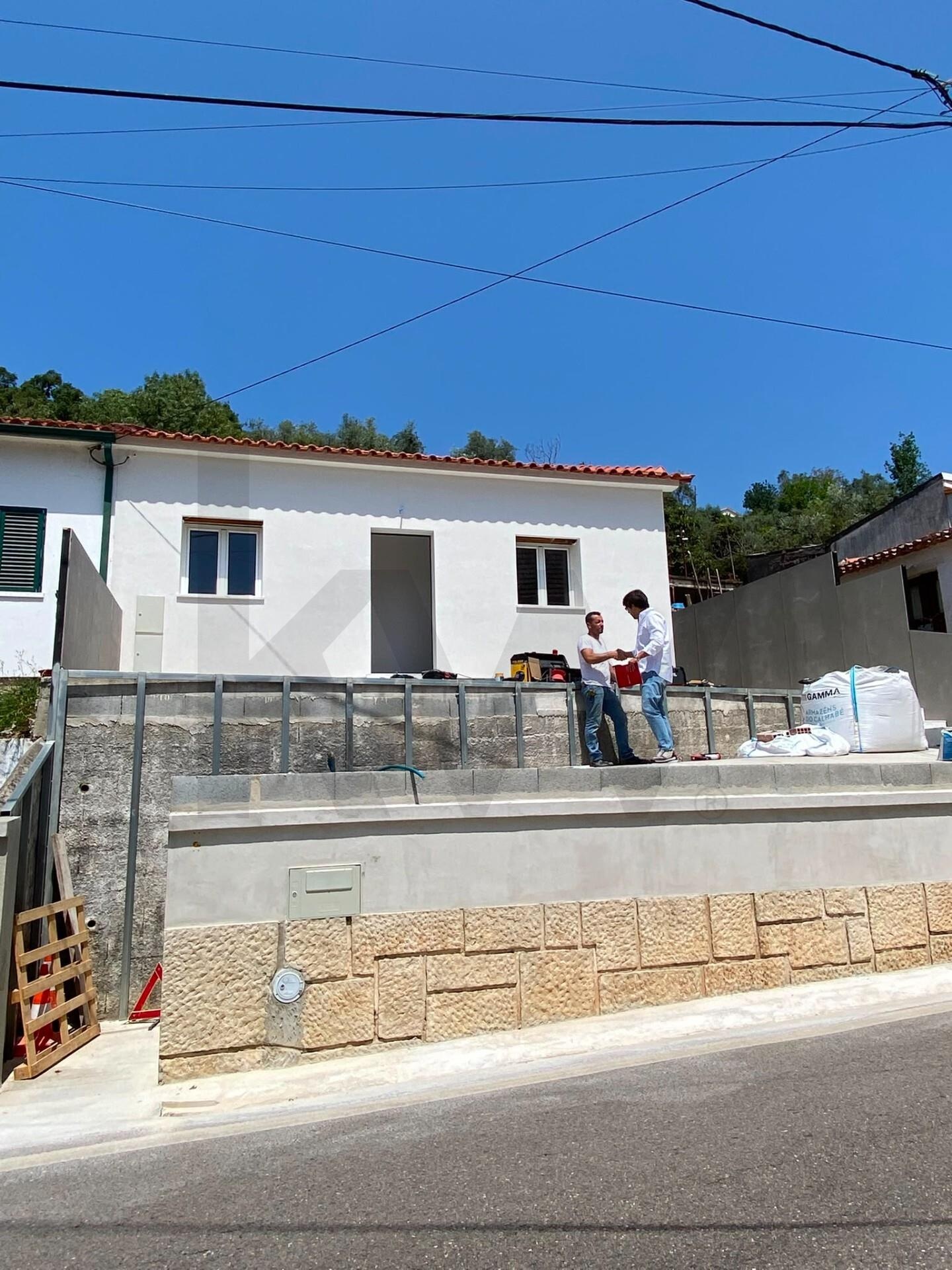 Moradia T2 na Planta à Venda em Coimbra - Coimbra - Portugal - 2